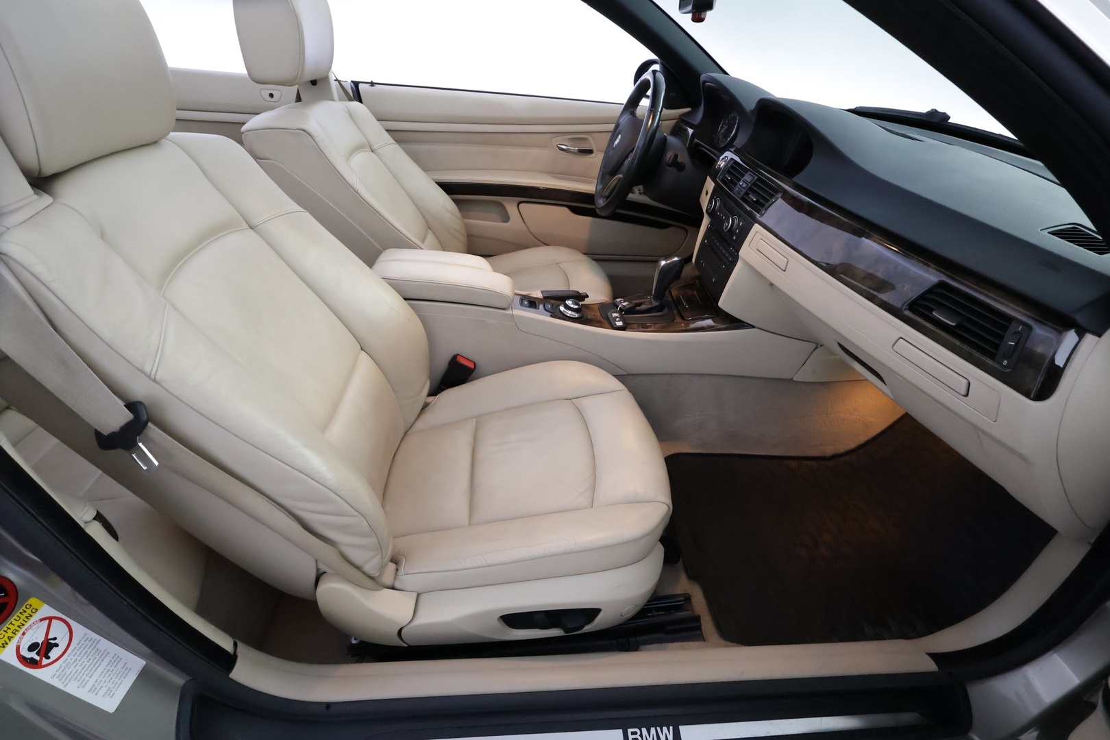 BMW 320 2008