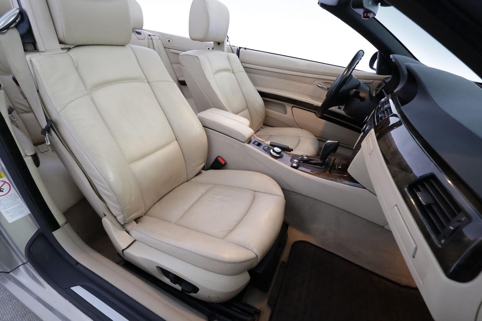 BMW 320 2008