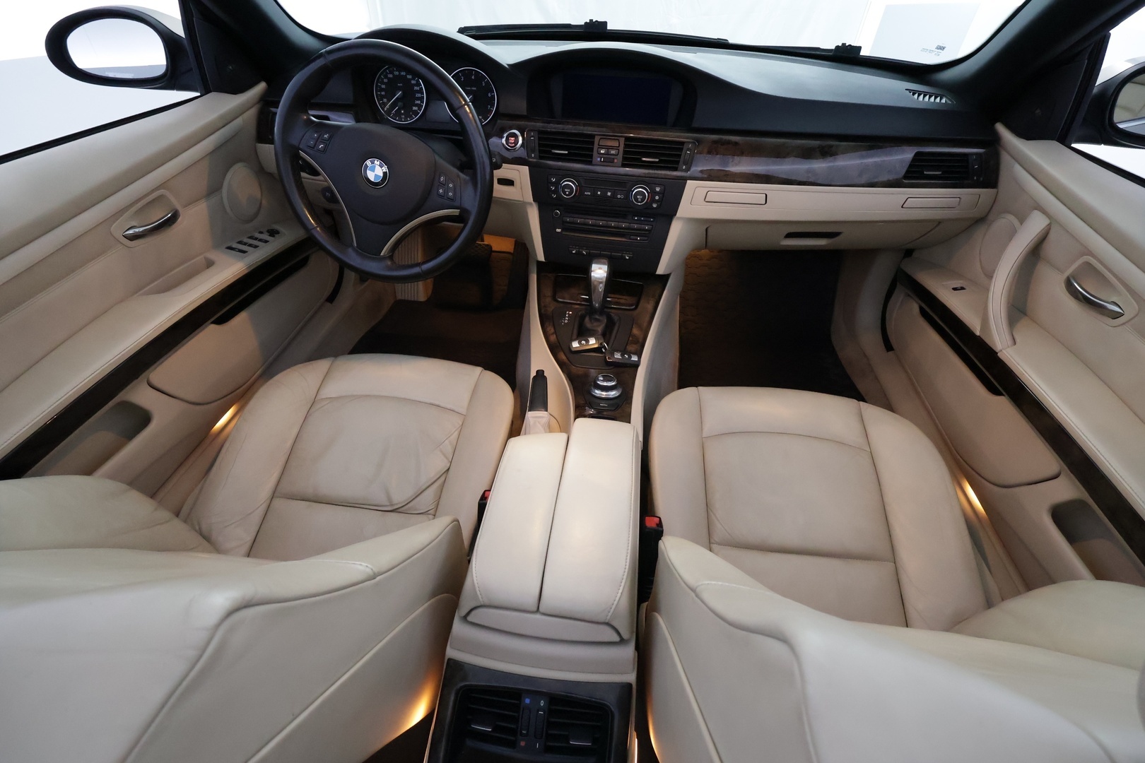 BMW 320 2008