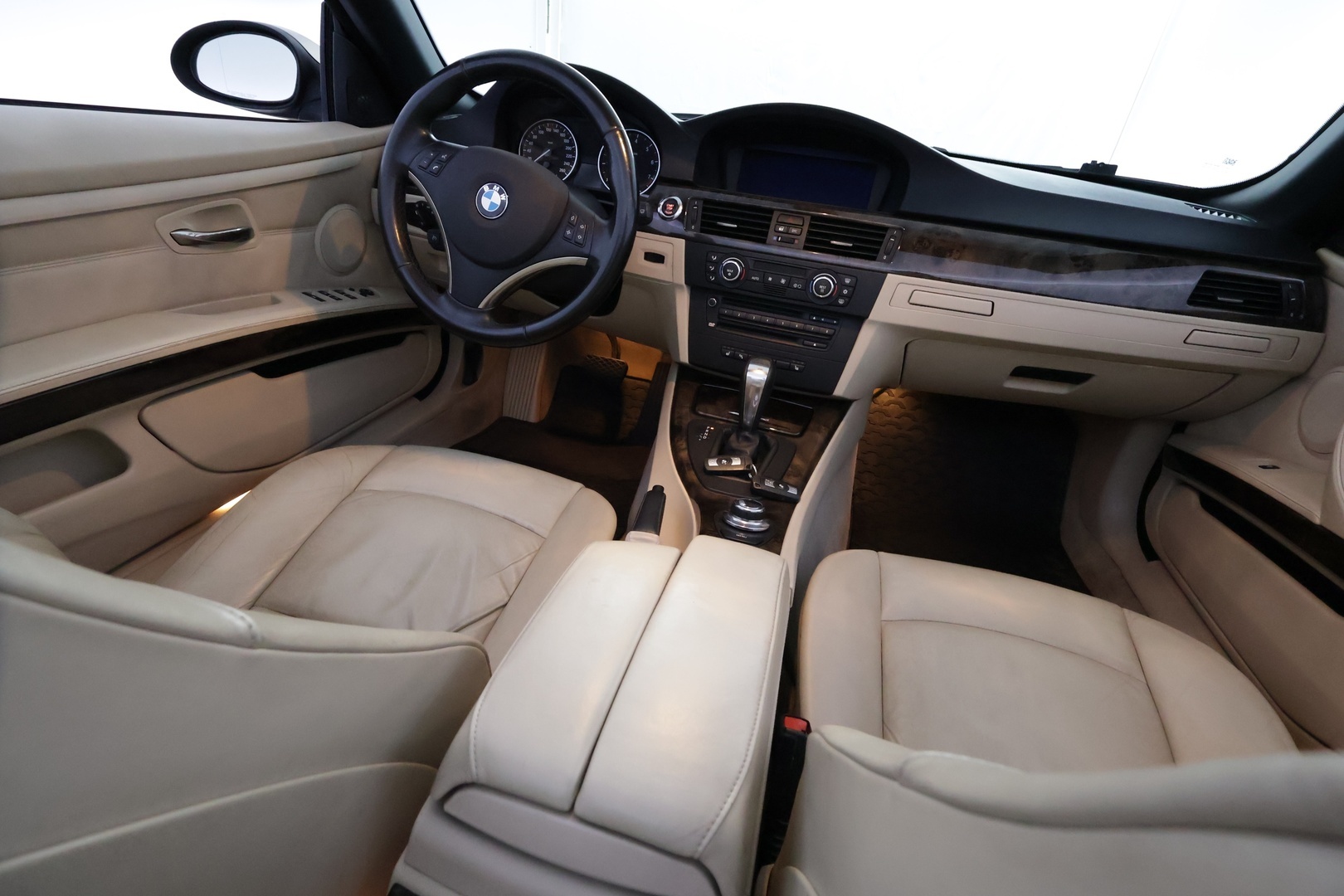BMW 320 2008
