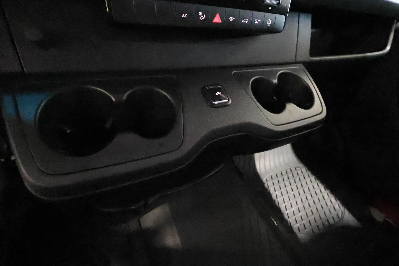 MERCEDES-BENZ Sprinter 2019