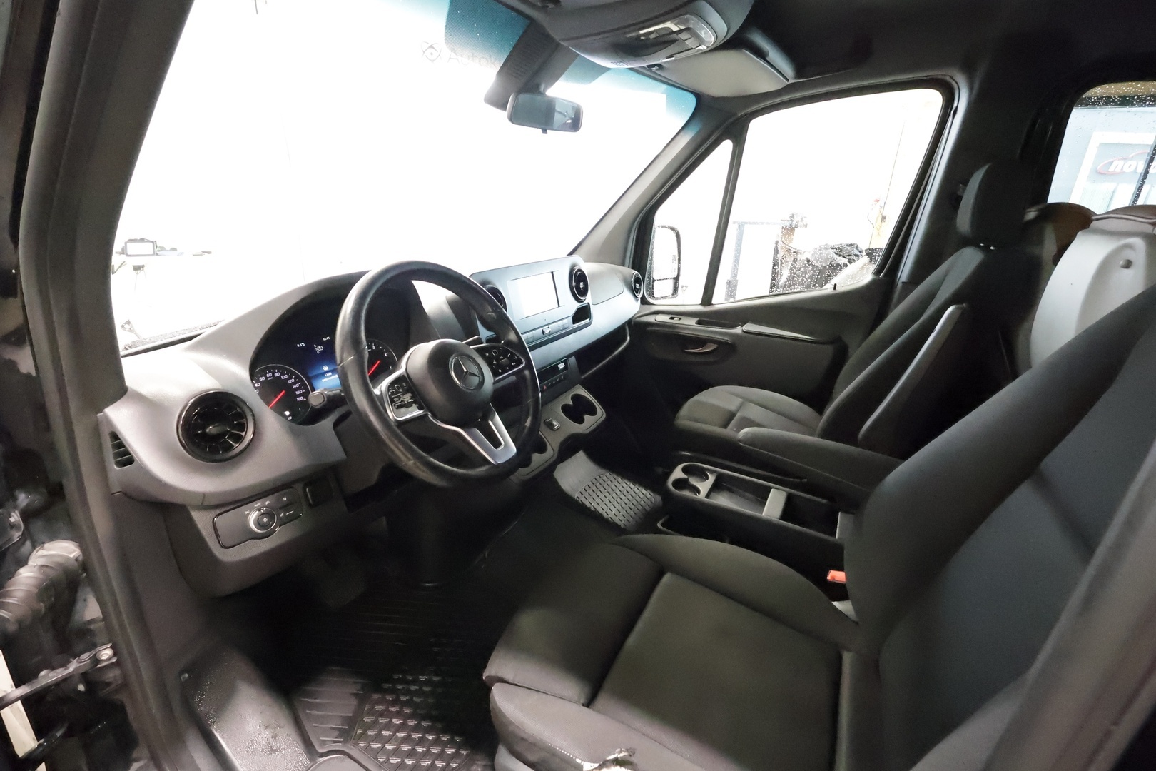 MERCEDES-BENZ Sprinter 2019