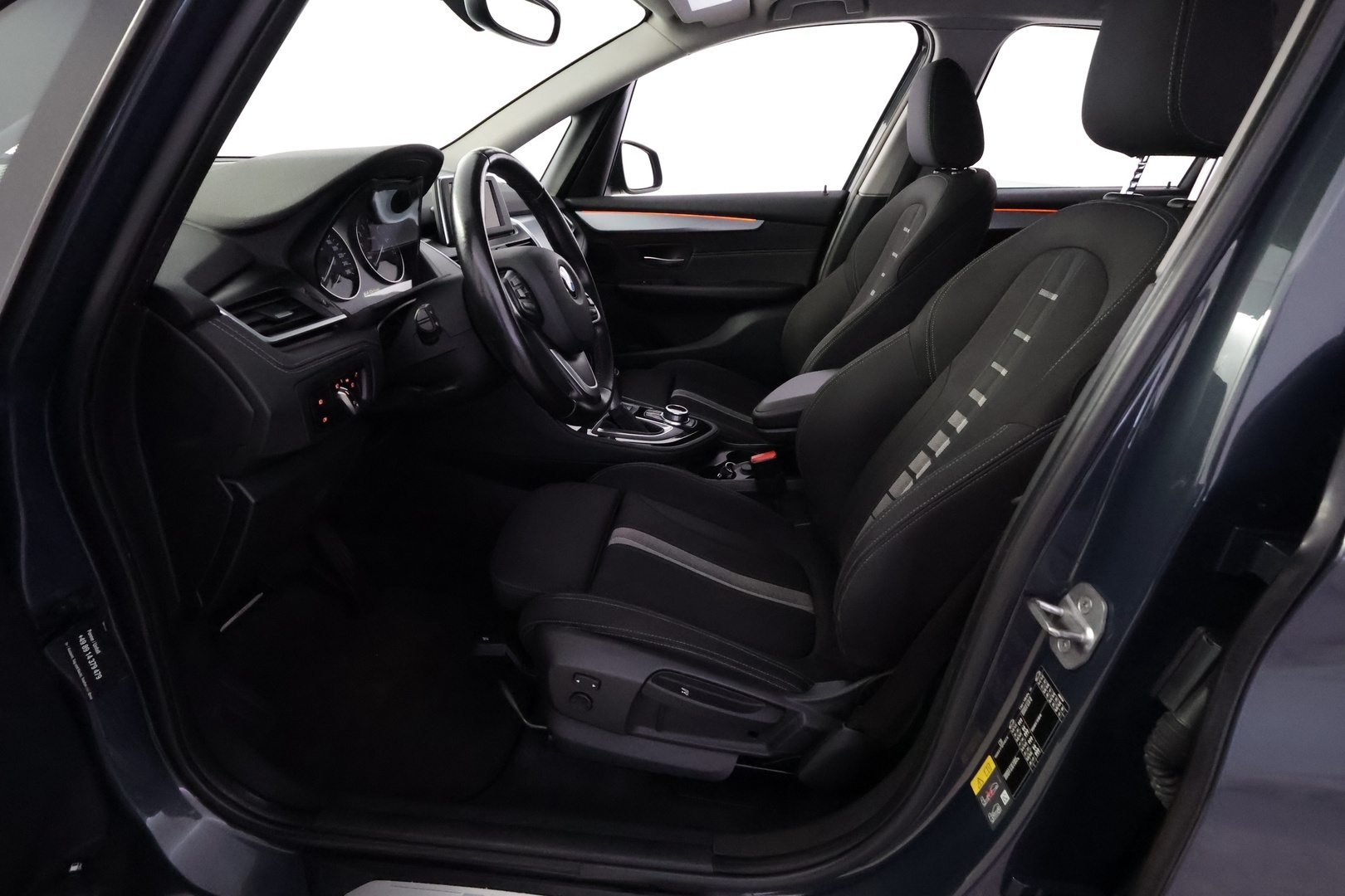 BMW 225 2017