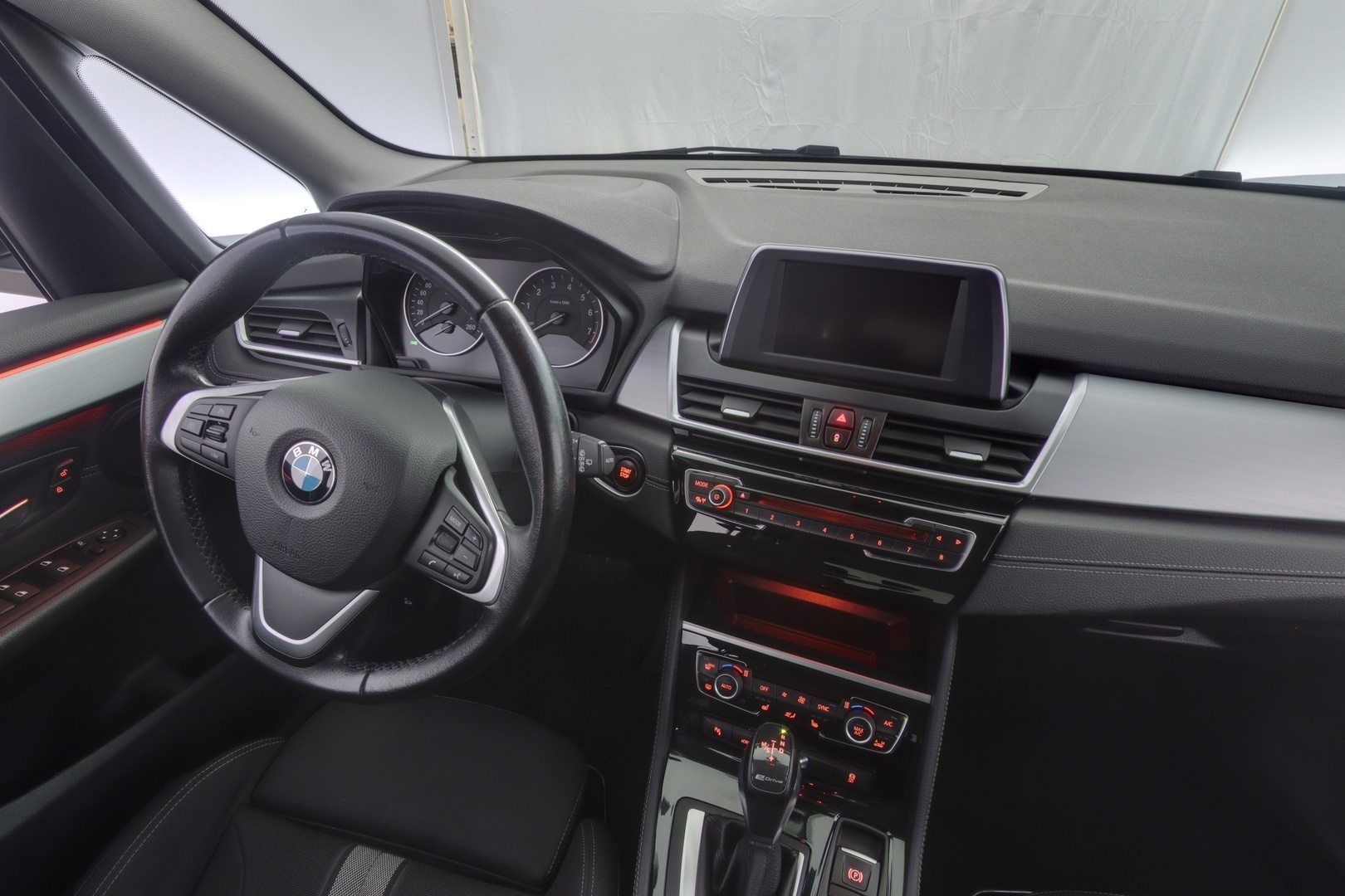 BMW 225 2017