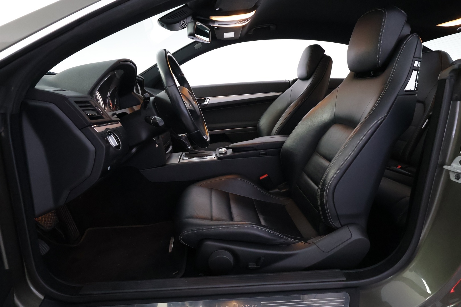 MERCEDES-BENZ E 2010