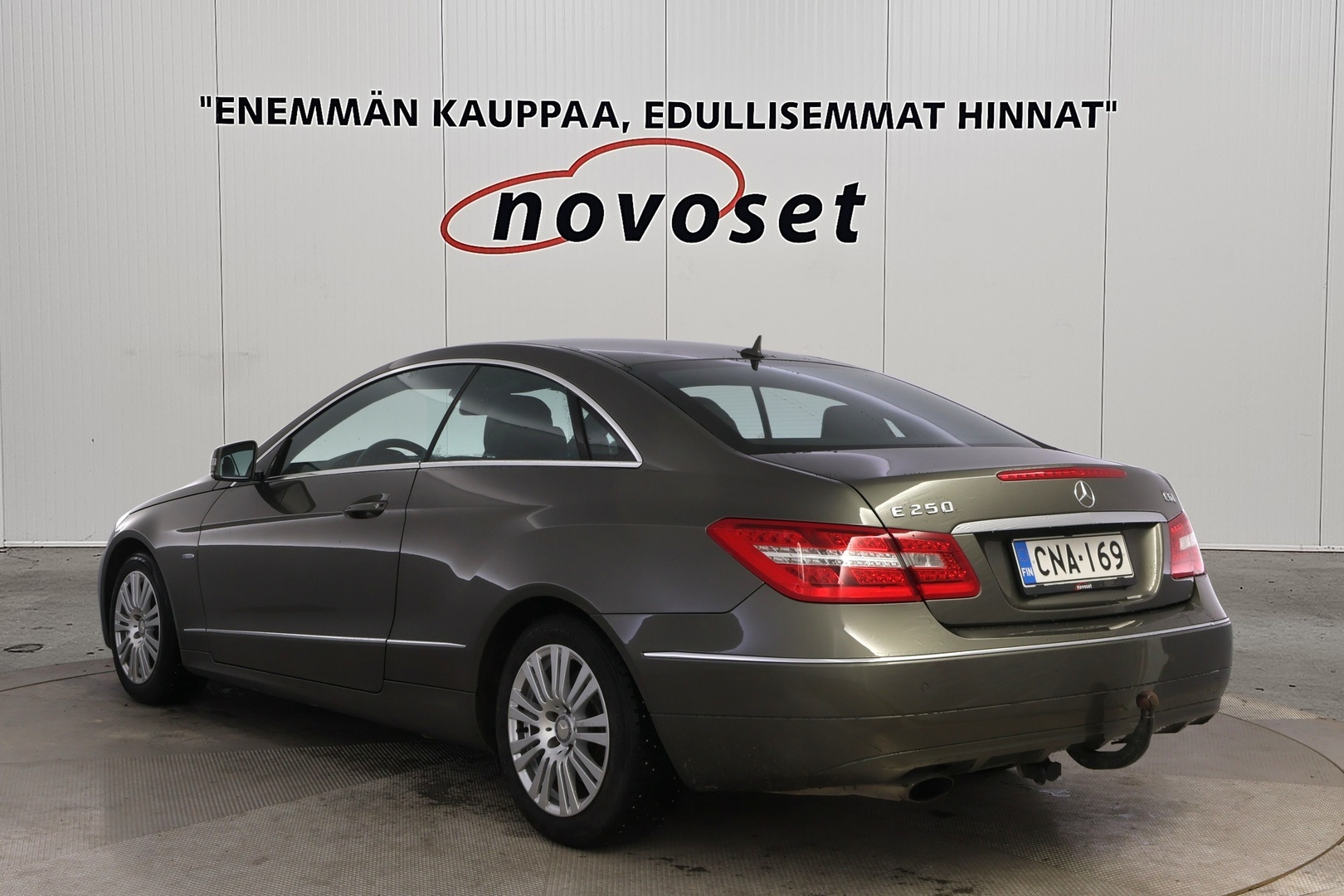 MERCEDES-BENZ E 2010