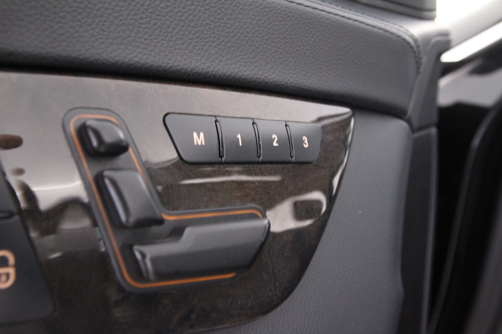 MERCEDES-BENZ CLS 2012