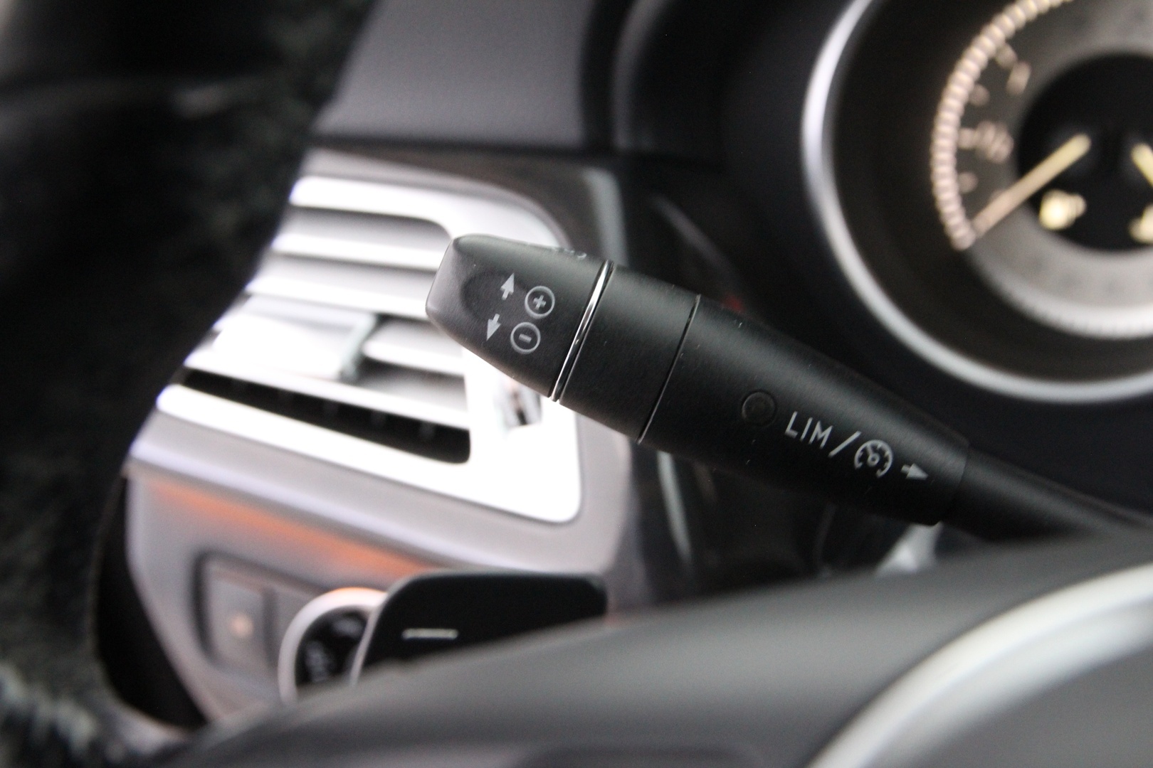 MERCEDES-BENZ CLS 2012