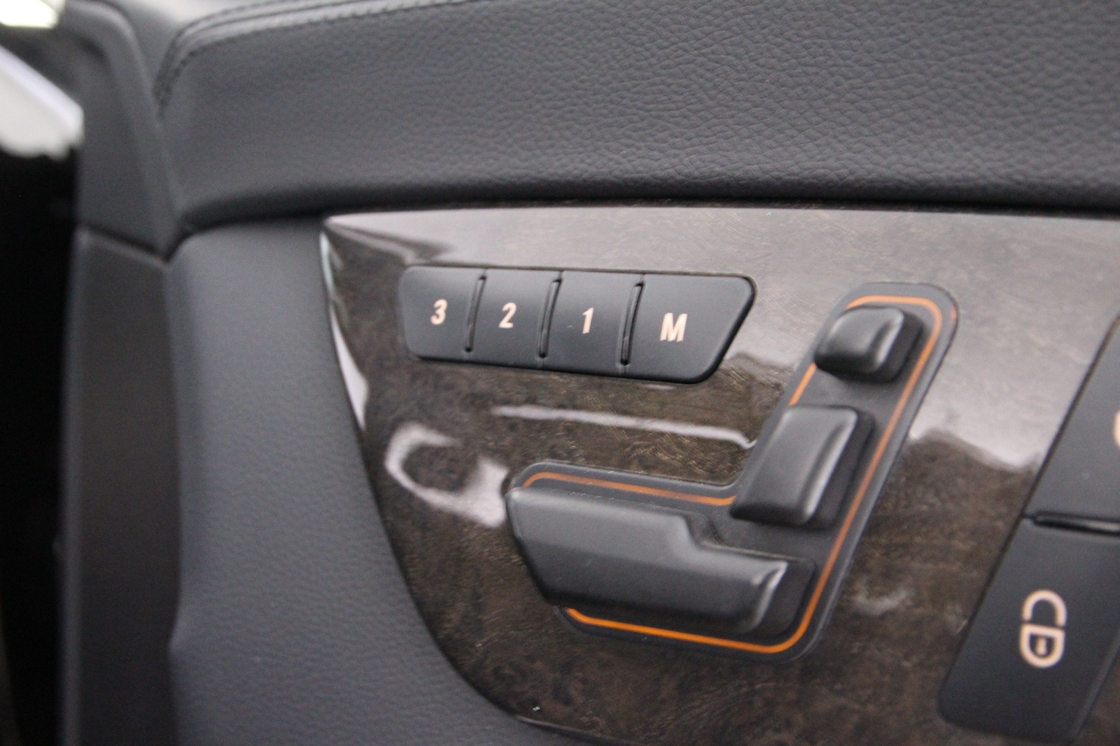 MERCEDES-BENZ CLS 2012