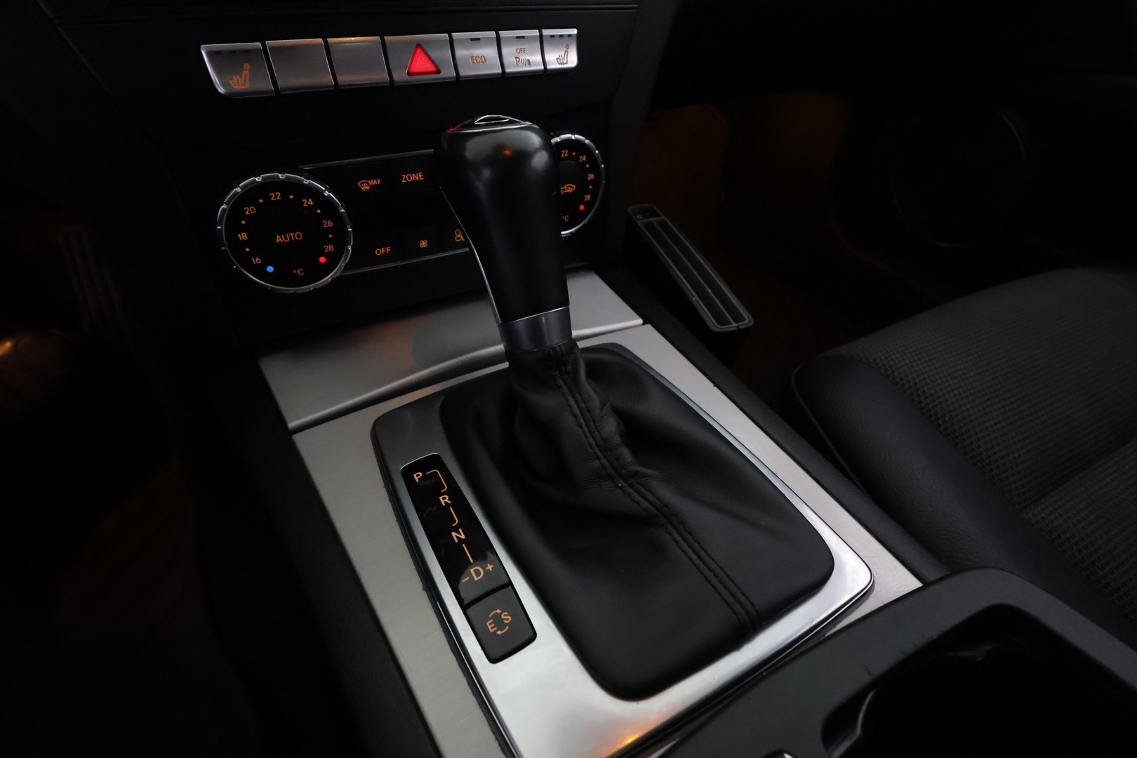 MERCEDES-BENZ C 2013