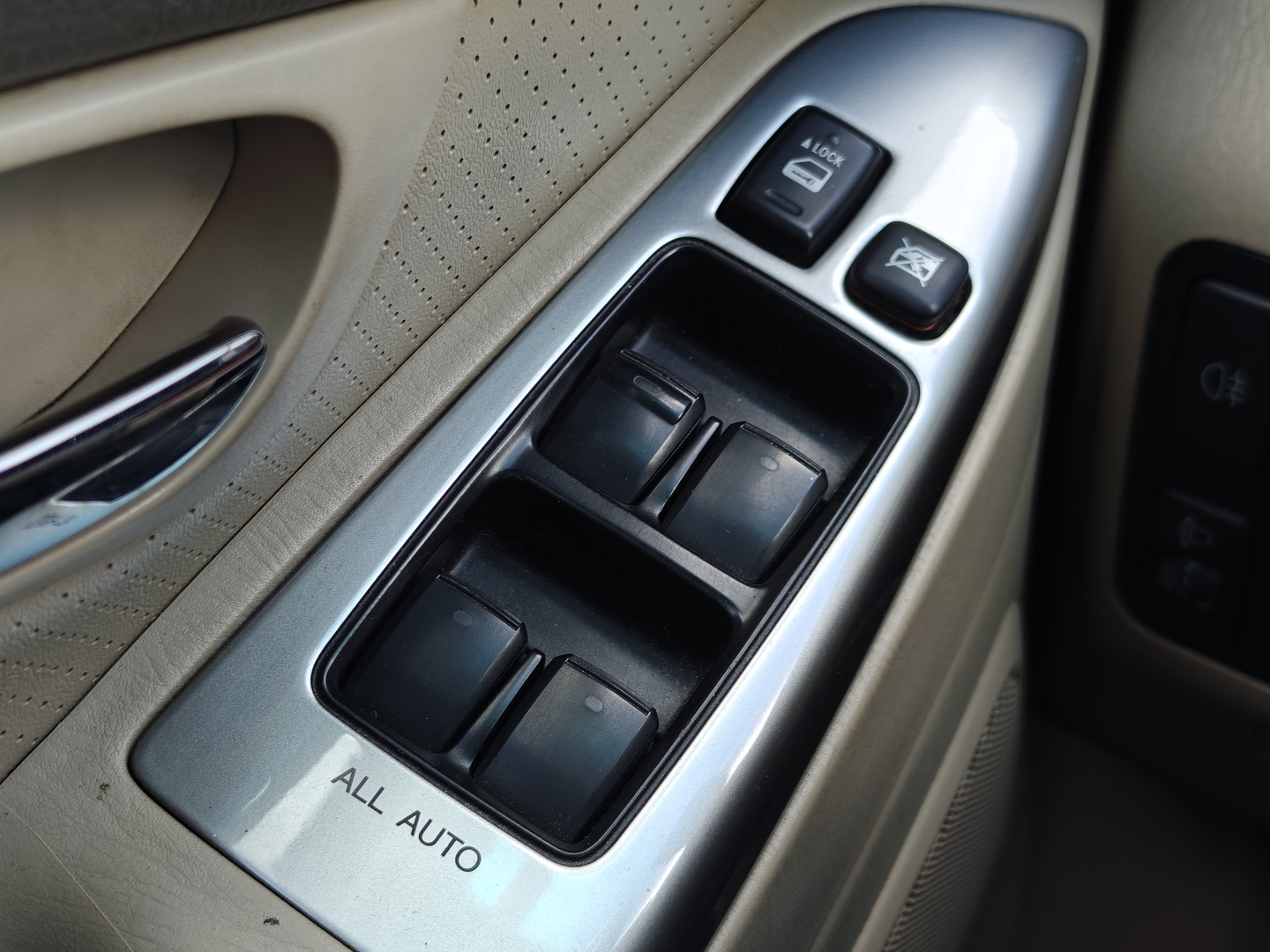 TOYOTA Land Cruiser 2006