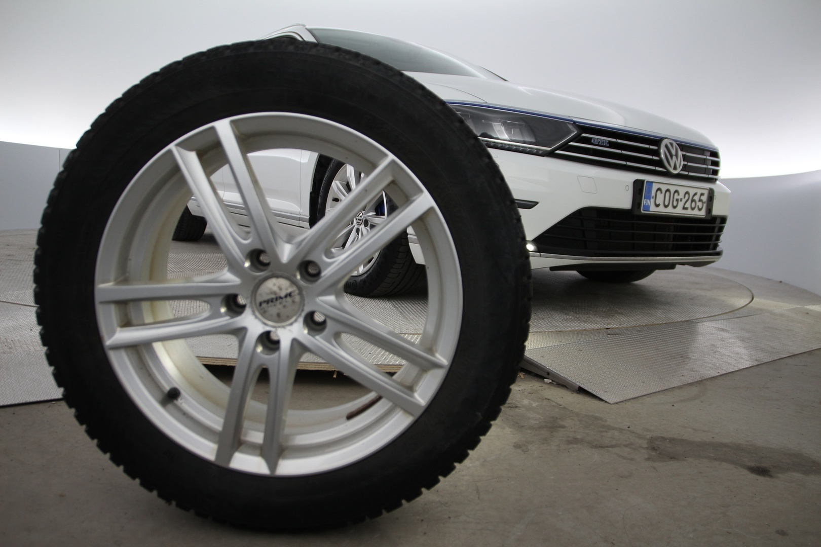 VOLKSWAGEN Passat 2017