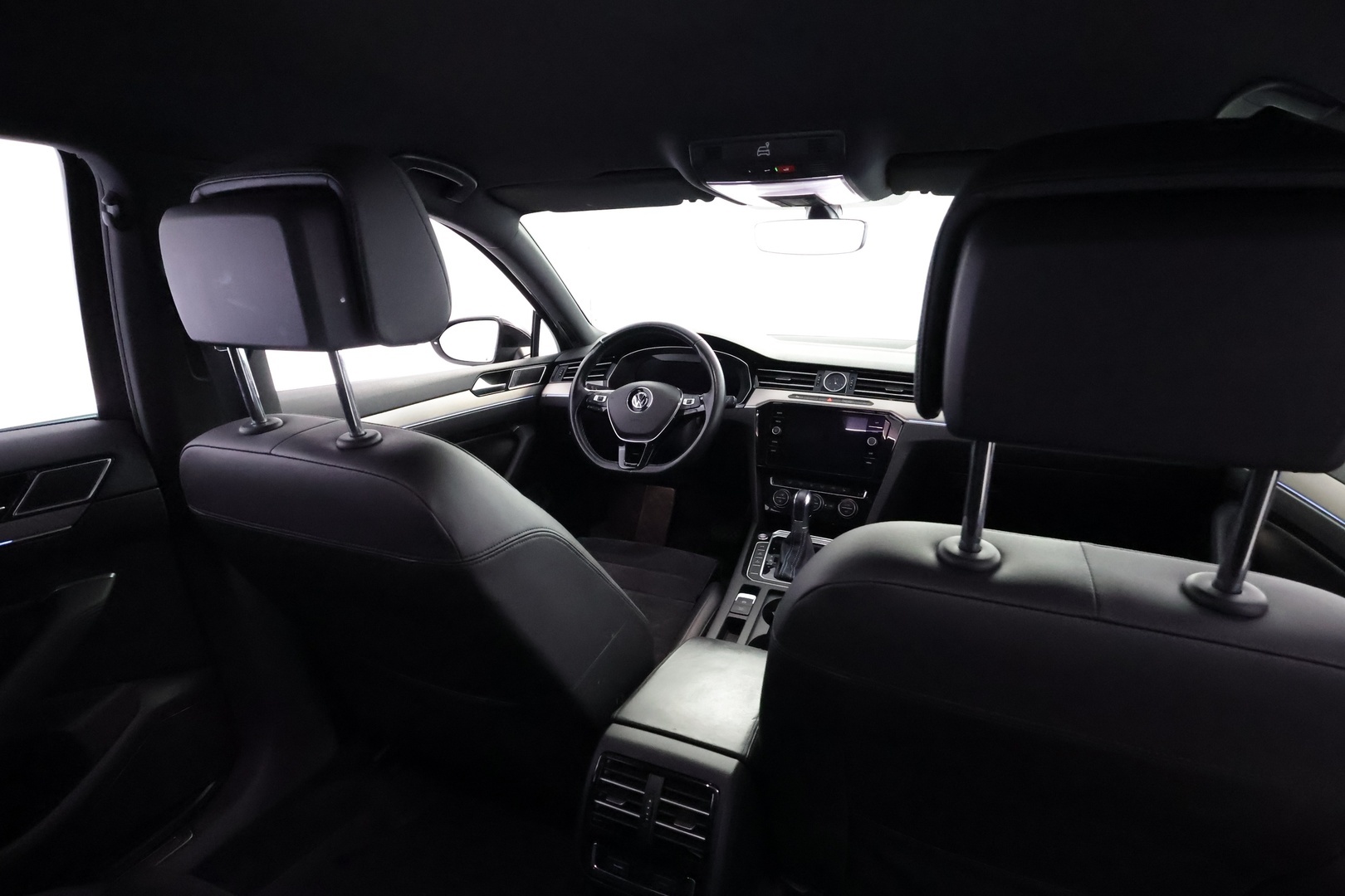 VOLKSWAGEN Passat 2018