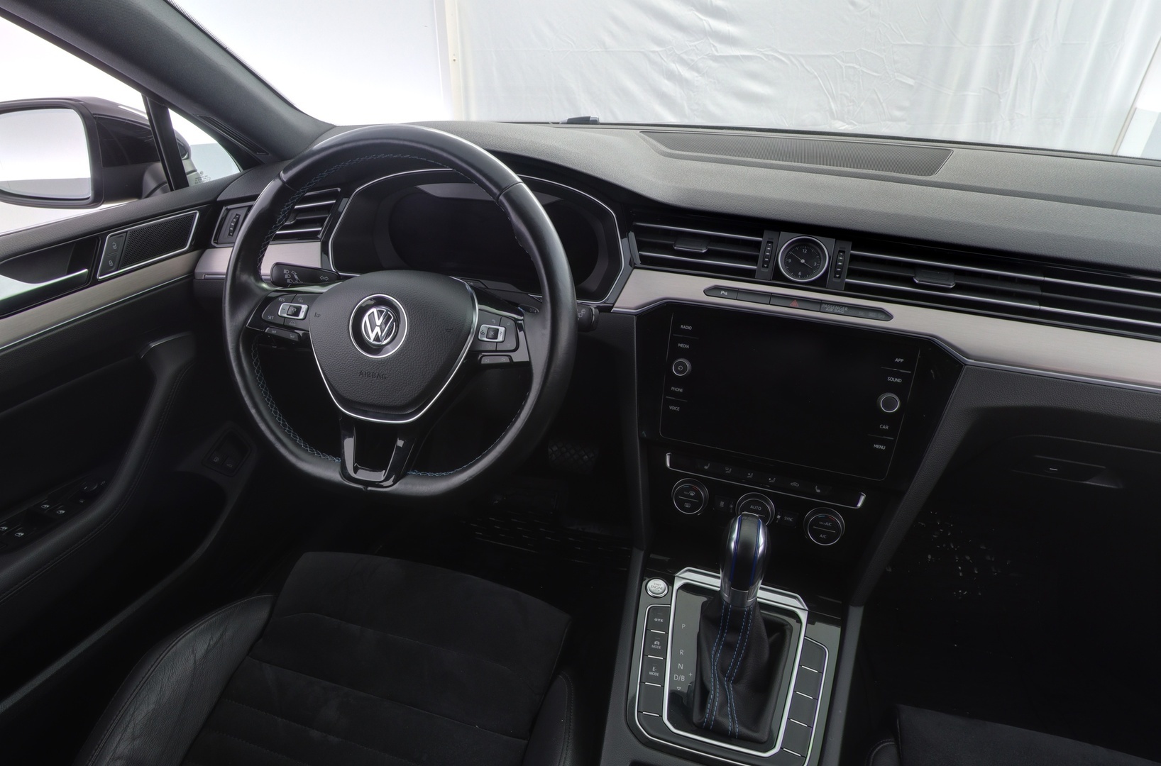 VOLKSWAGEN Passat 2018