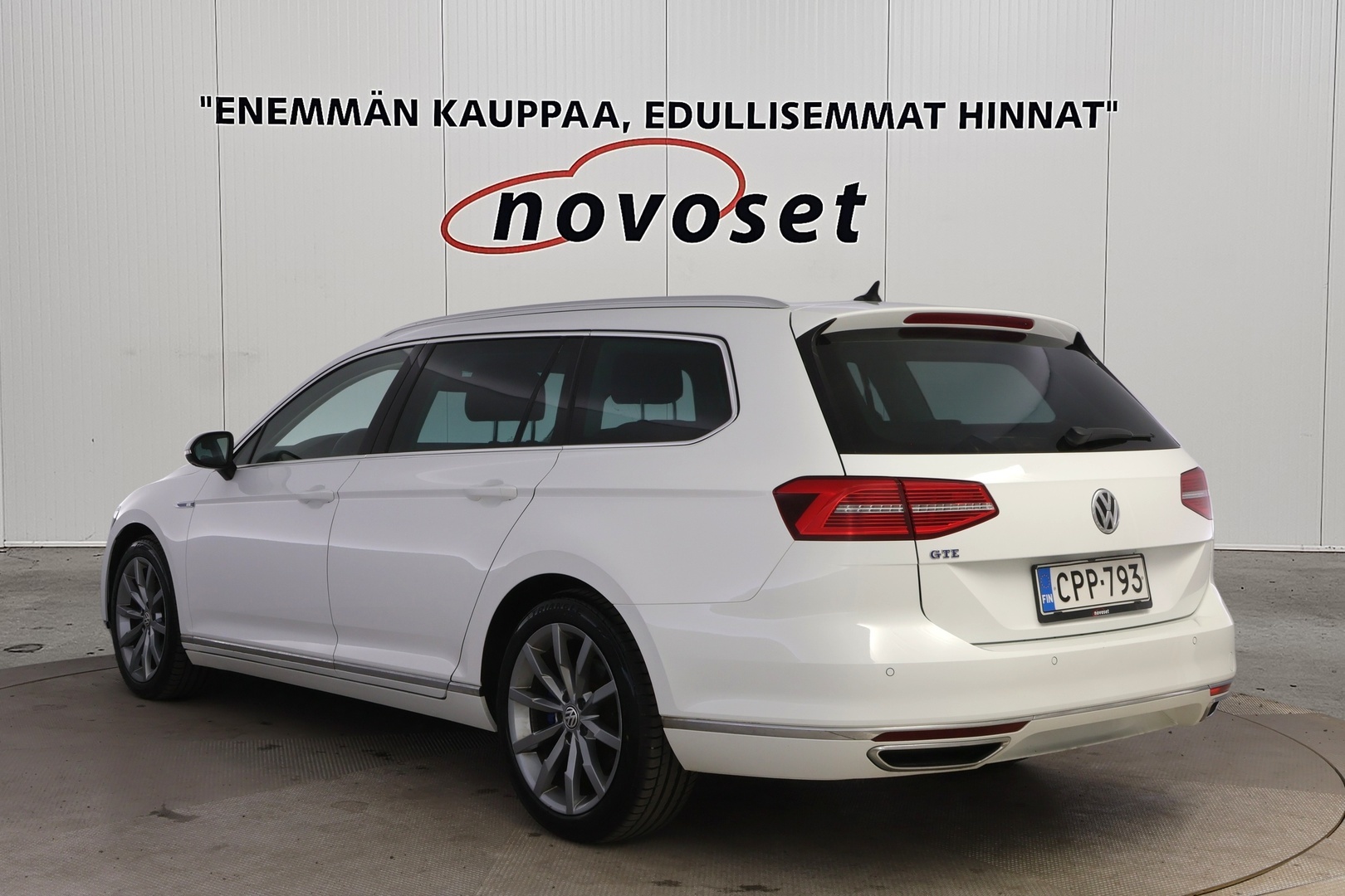 VOLKSWAGEN Passat 2016