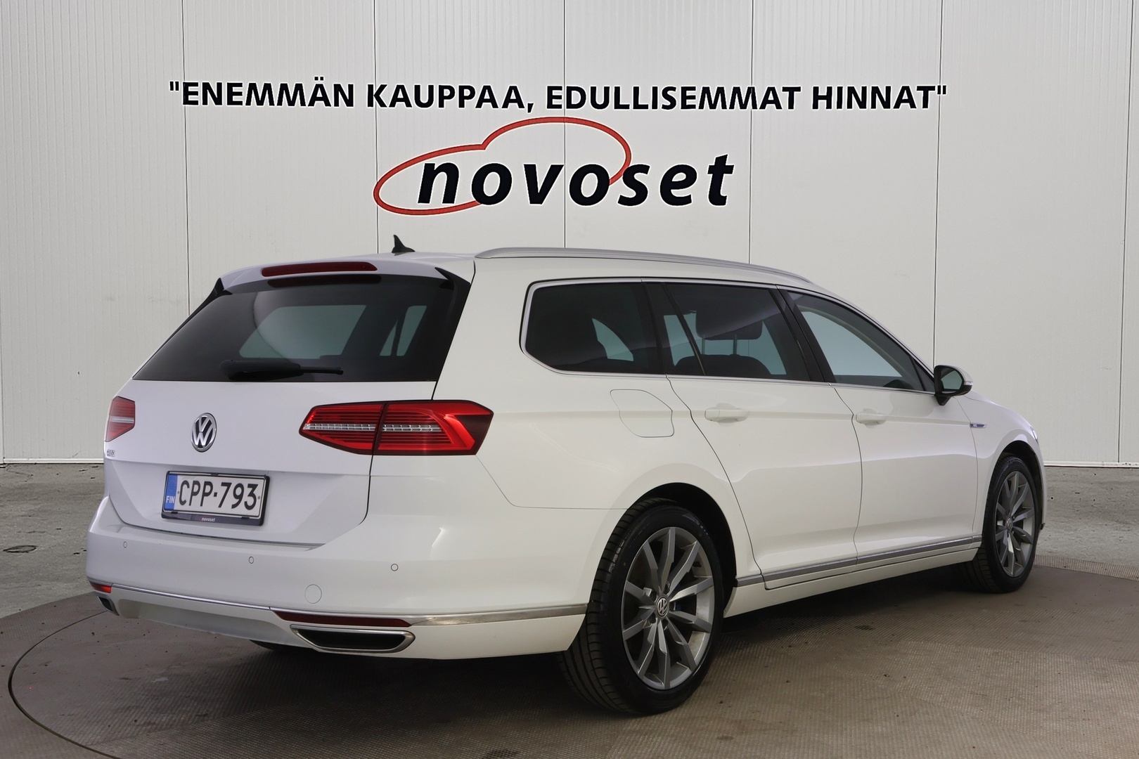 VOLKSWAGEN Passat 2016