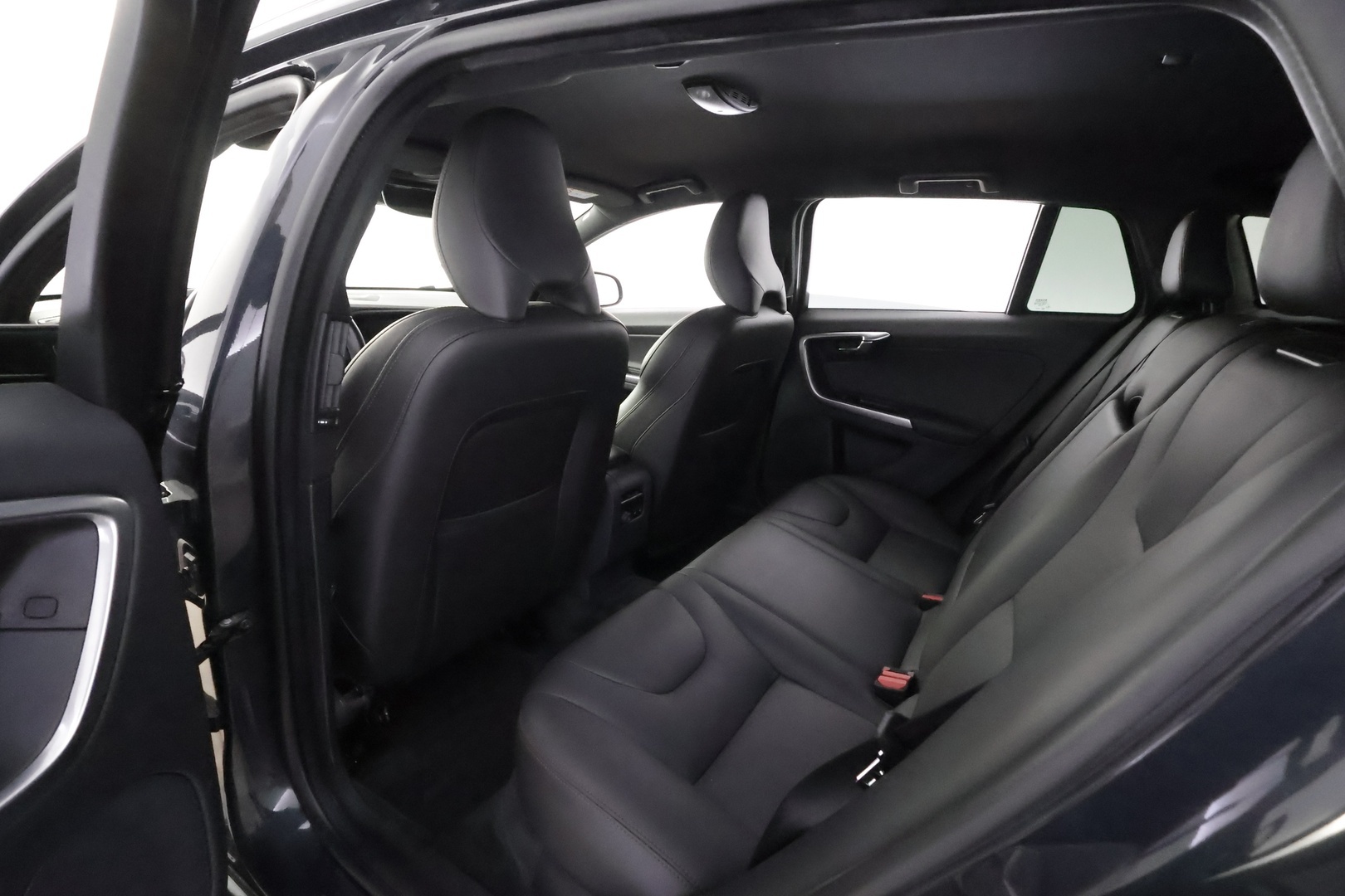 VOLVO V60 Cross Country 2018