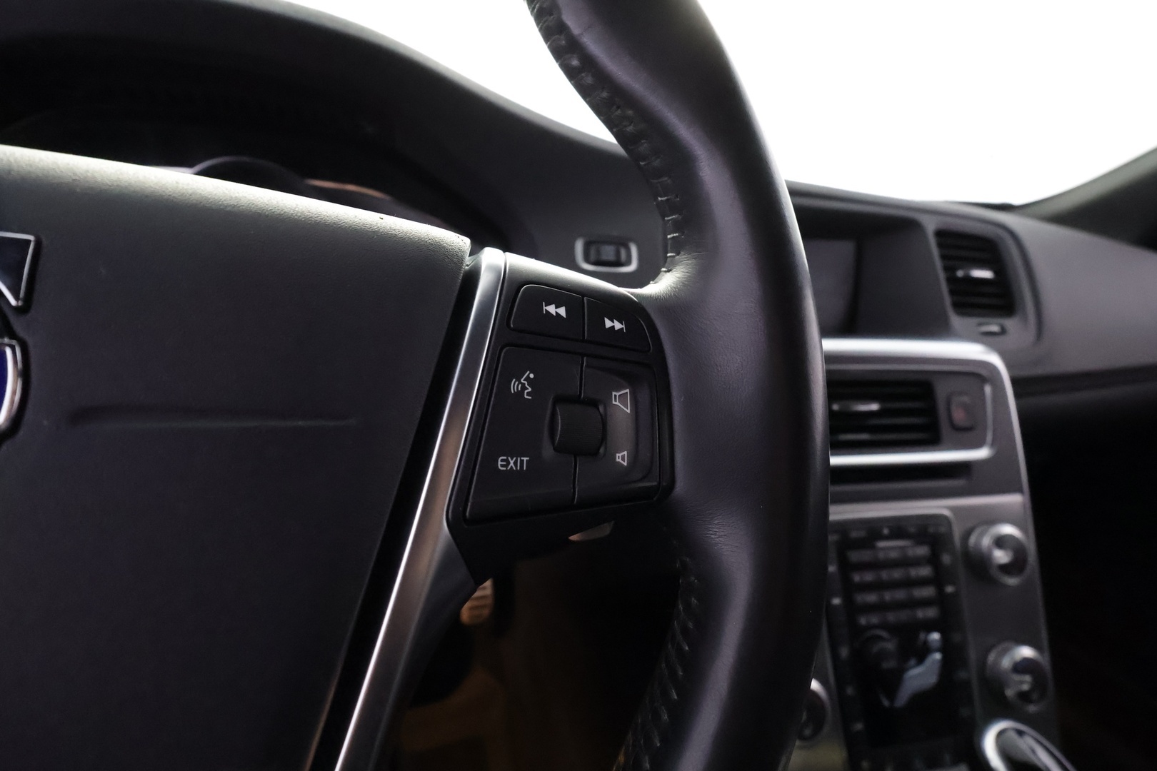 VOLVO V60 Cross Country 2018