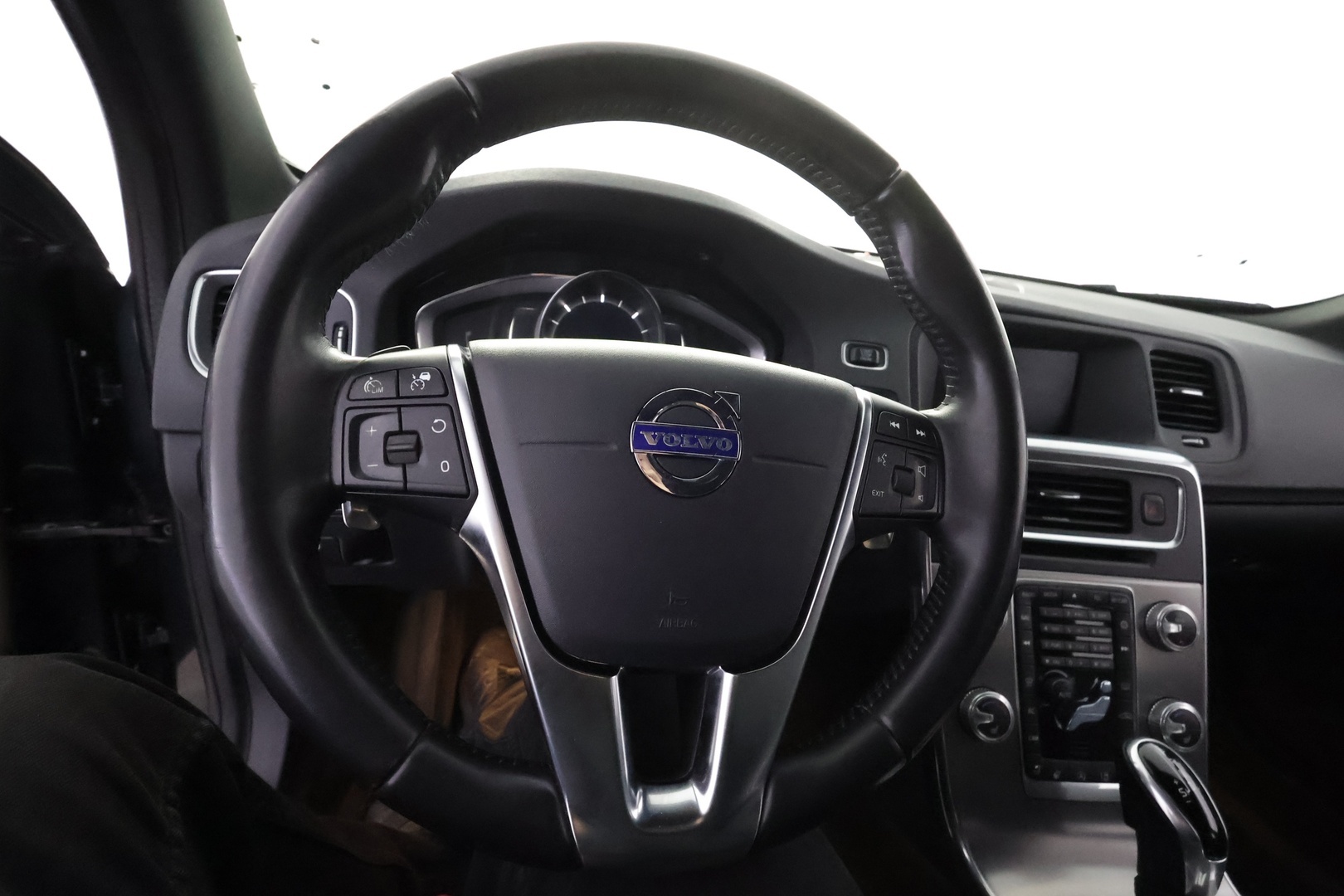 VOLVO V60 Cross Country 2018