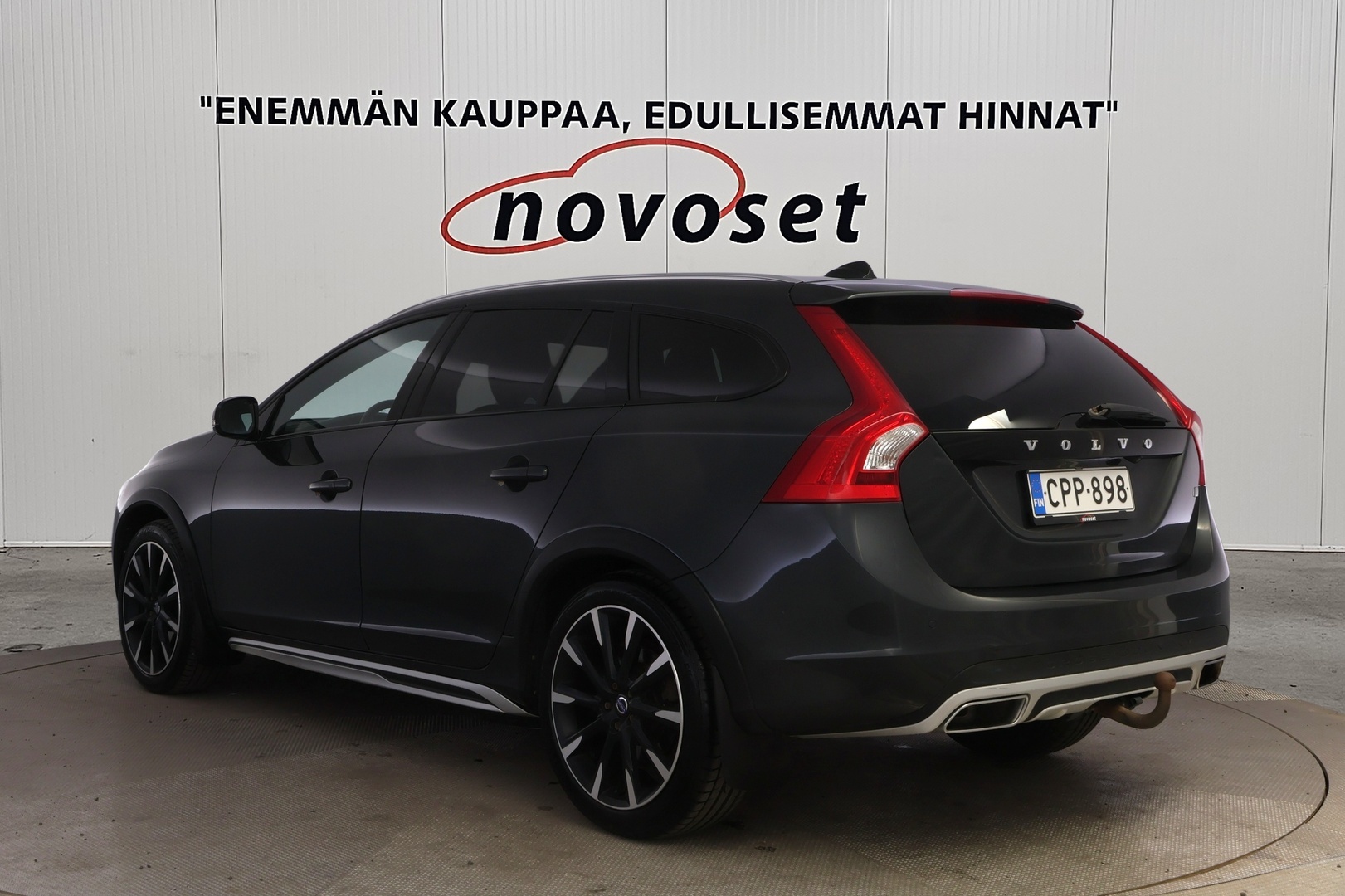 VOLVO V60 Cross Country 2018