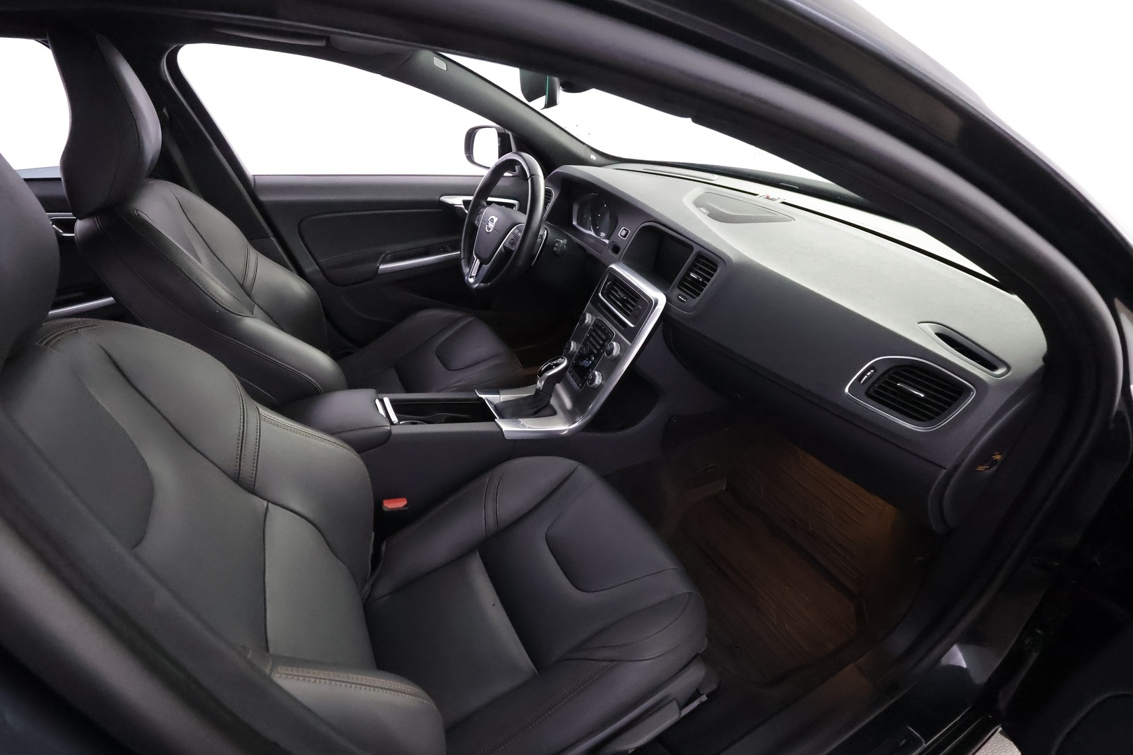 VOLVO V60 Cross Country 2018