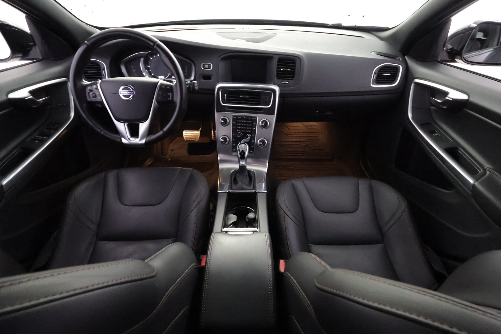VOLVO V60 Cross Country 2018