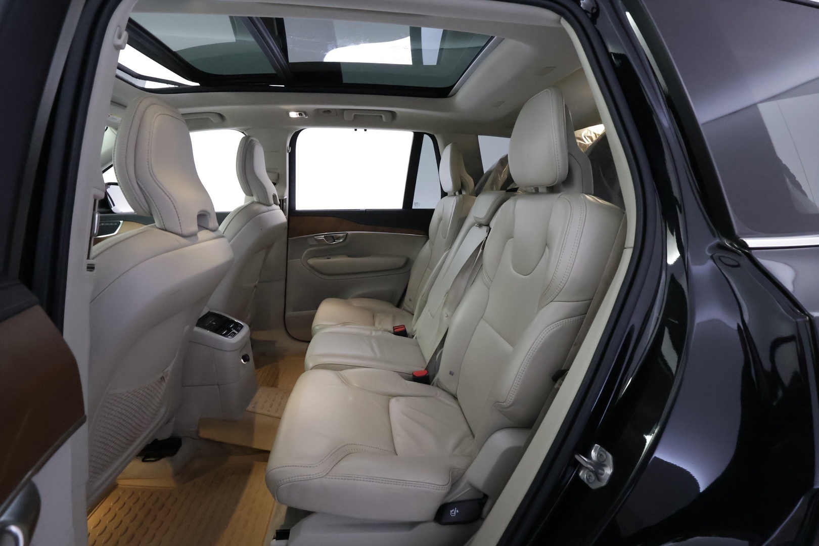 VOLVO XC90 2019