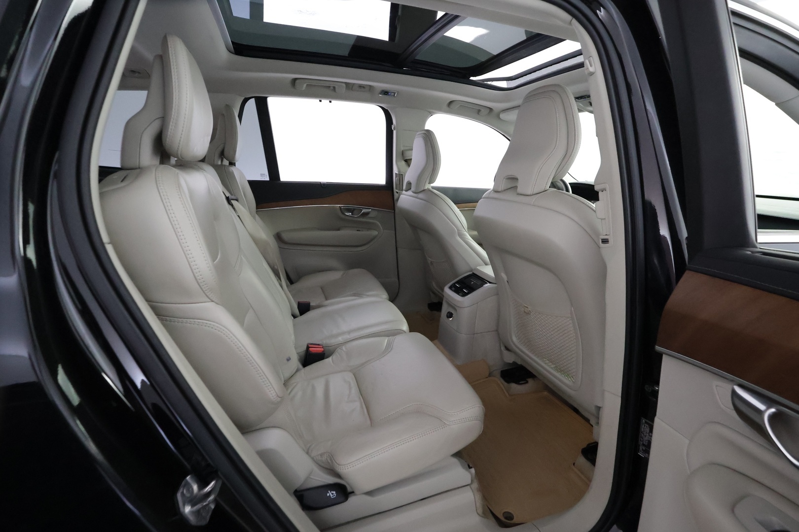 VOLVO XC90 2019