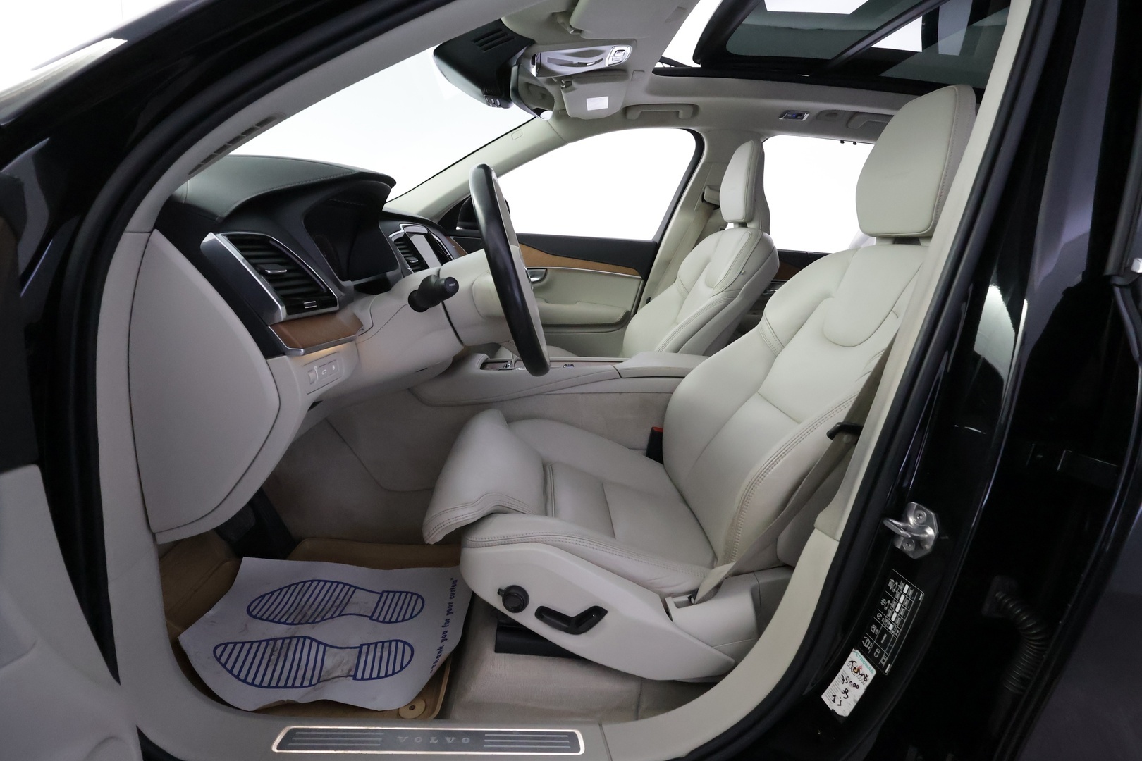 VOLVO XC90 2019