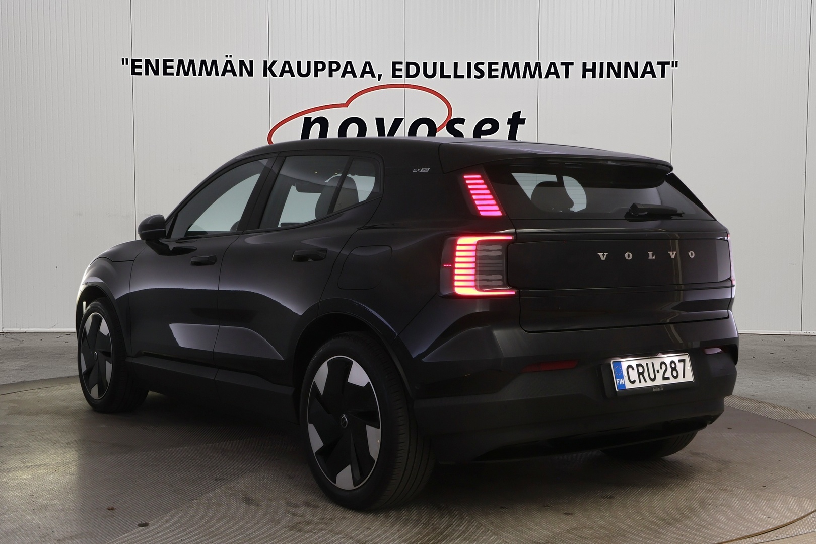 VOLVO EX30 2024