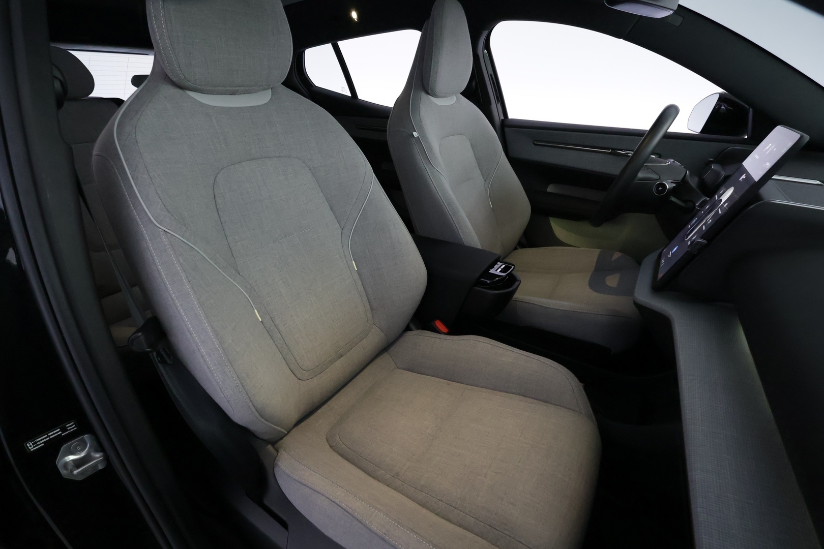 VOLVO EX30 2024