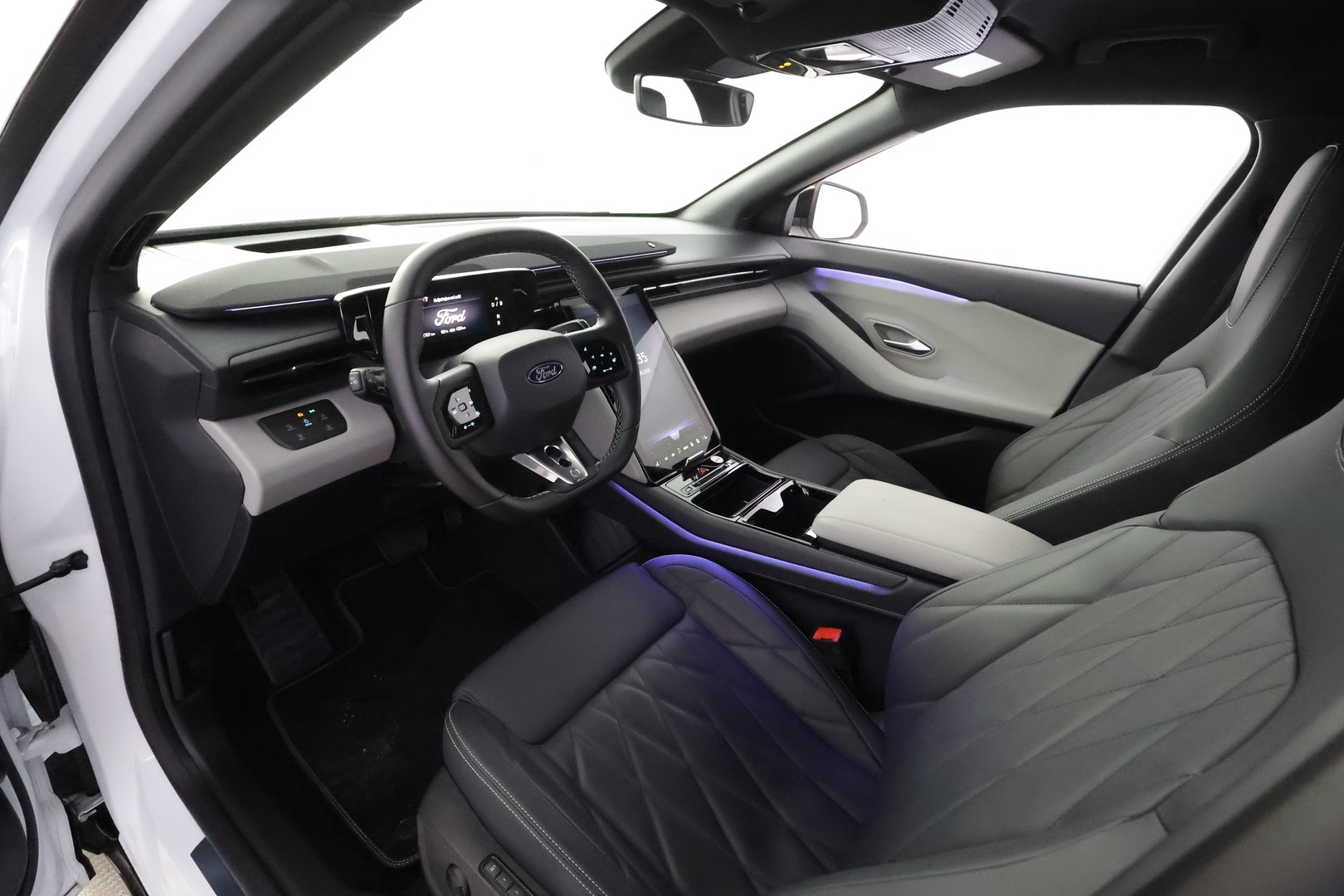 FORD CAPRI 2025