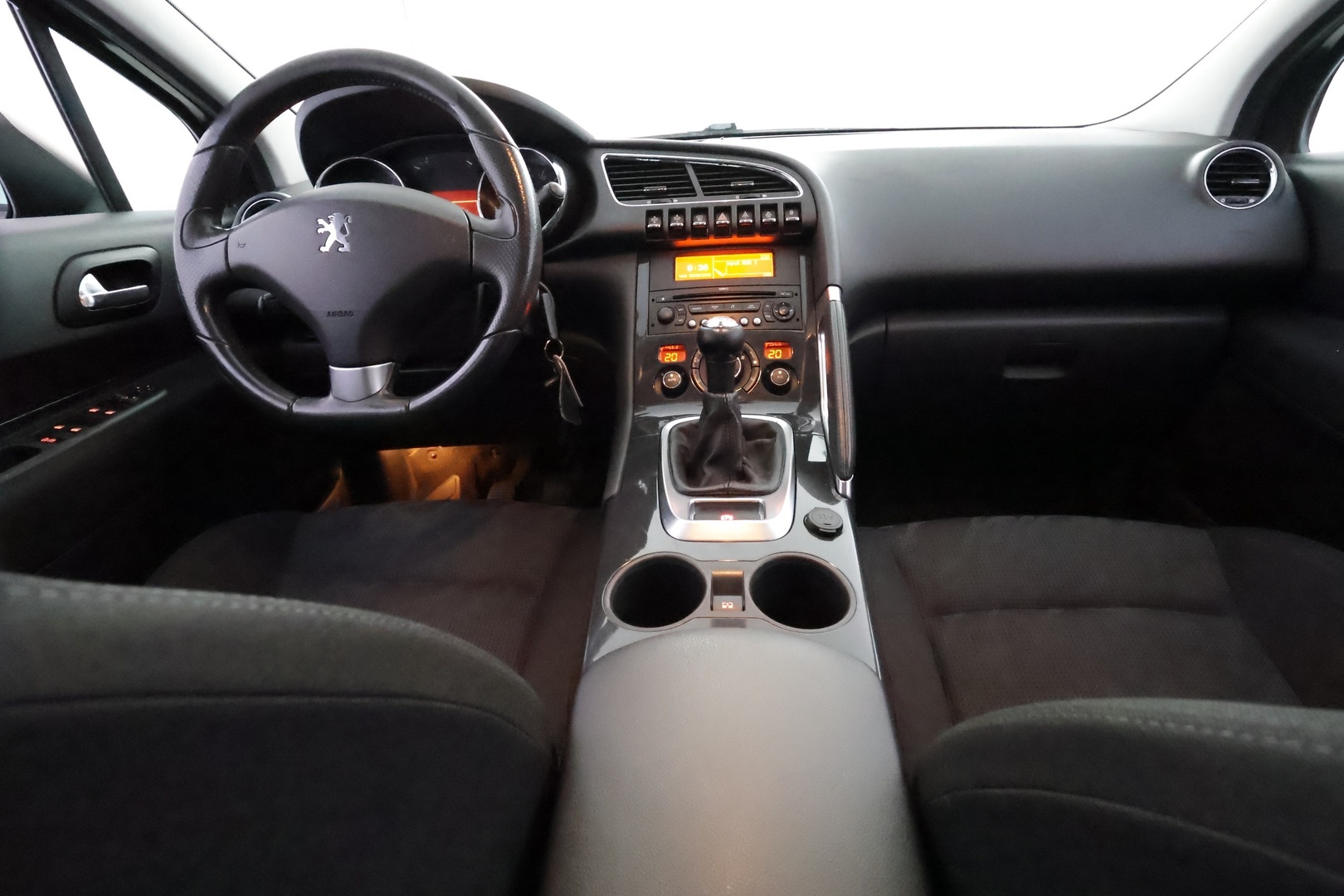 PEUGEOT 3008 2010