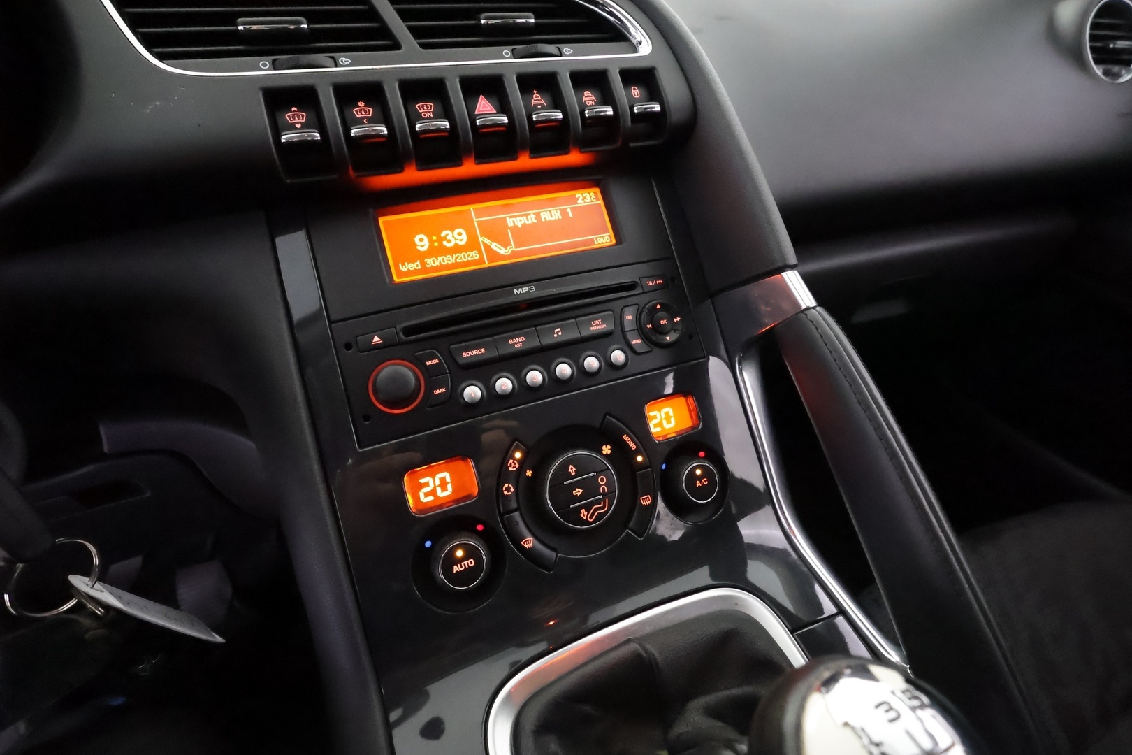 PEUGEOT 3008 2010