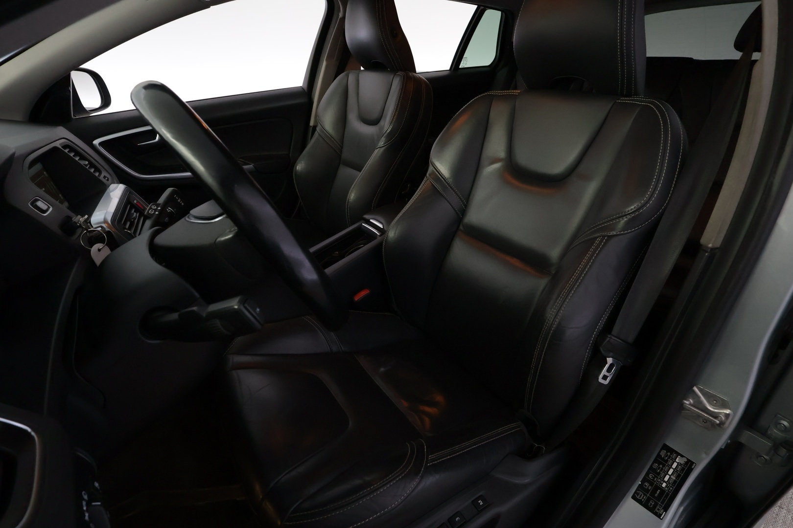 VOLVO V60 2014