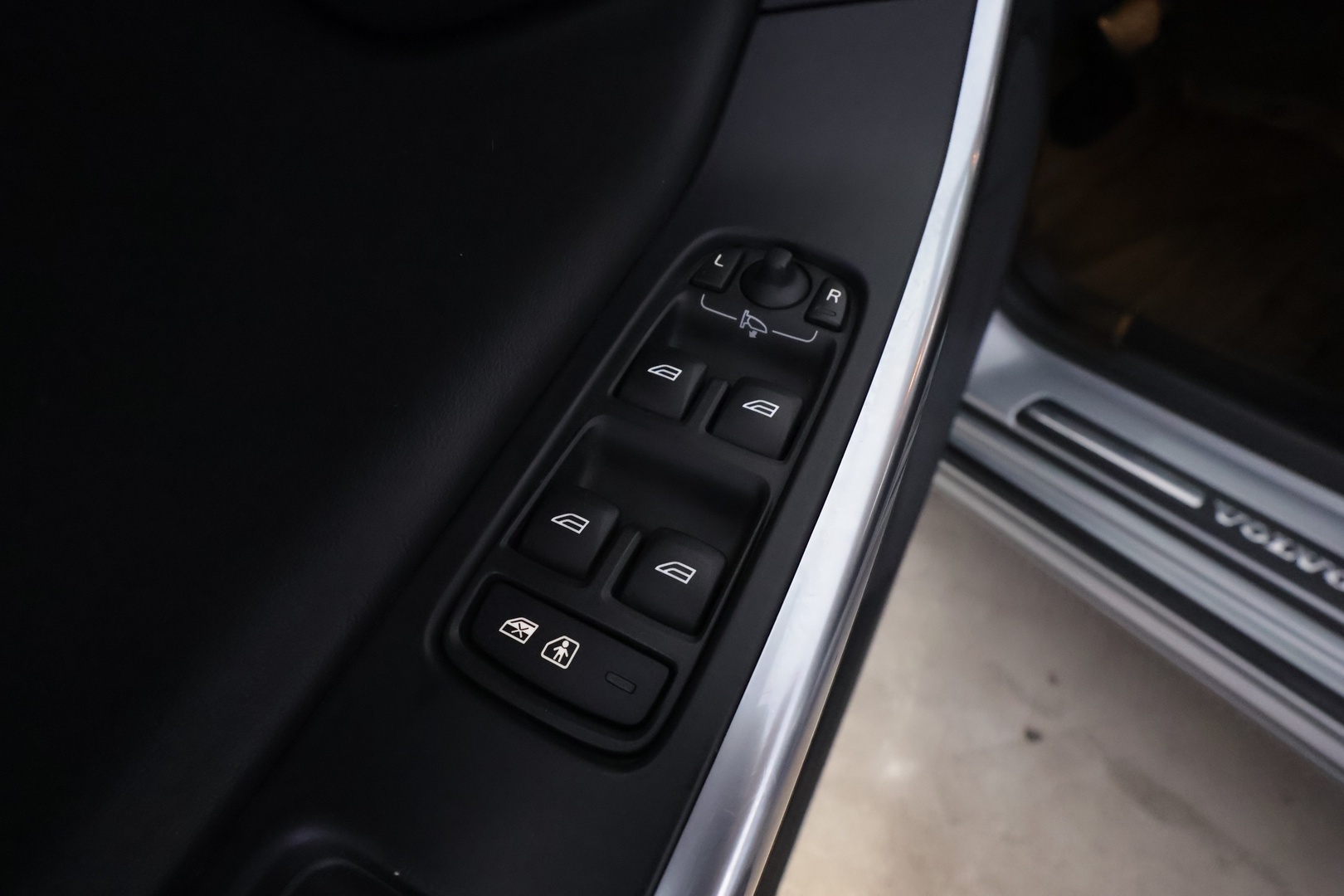 VOLVO V60 2014