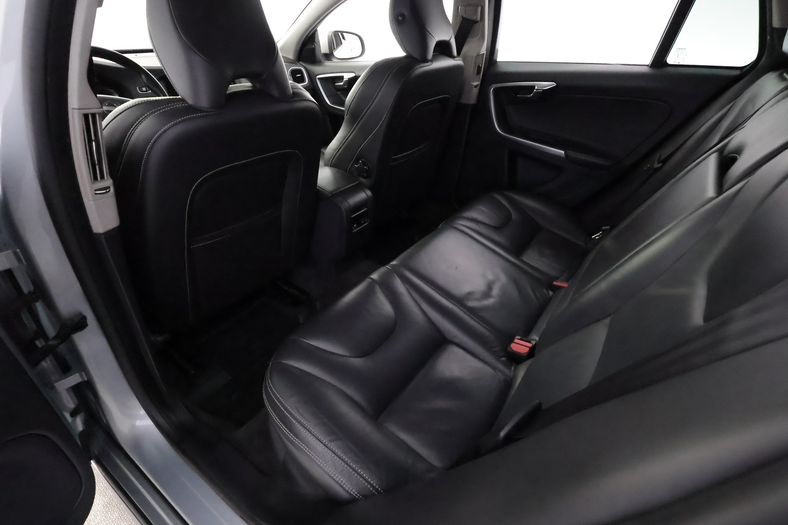 VOLVO V60 2014