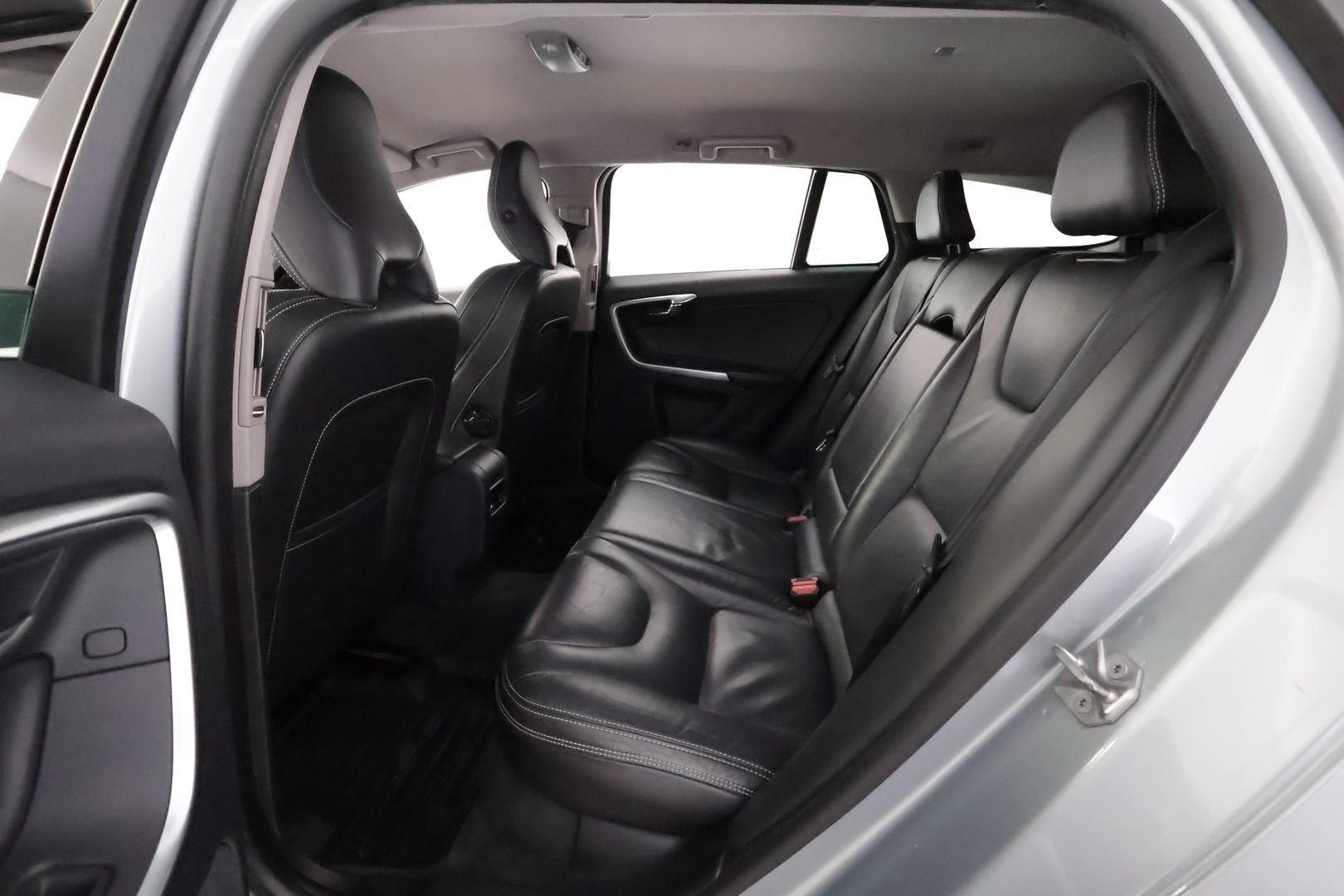 VOLVO V60 2014