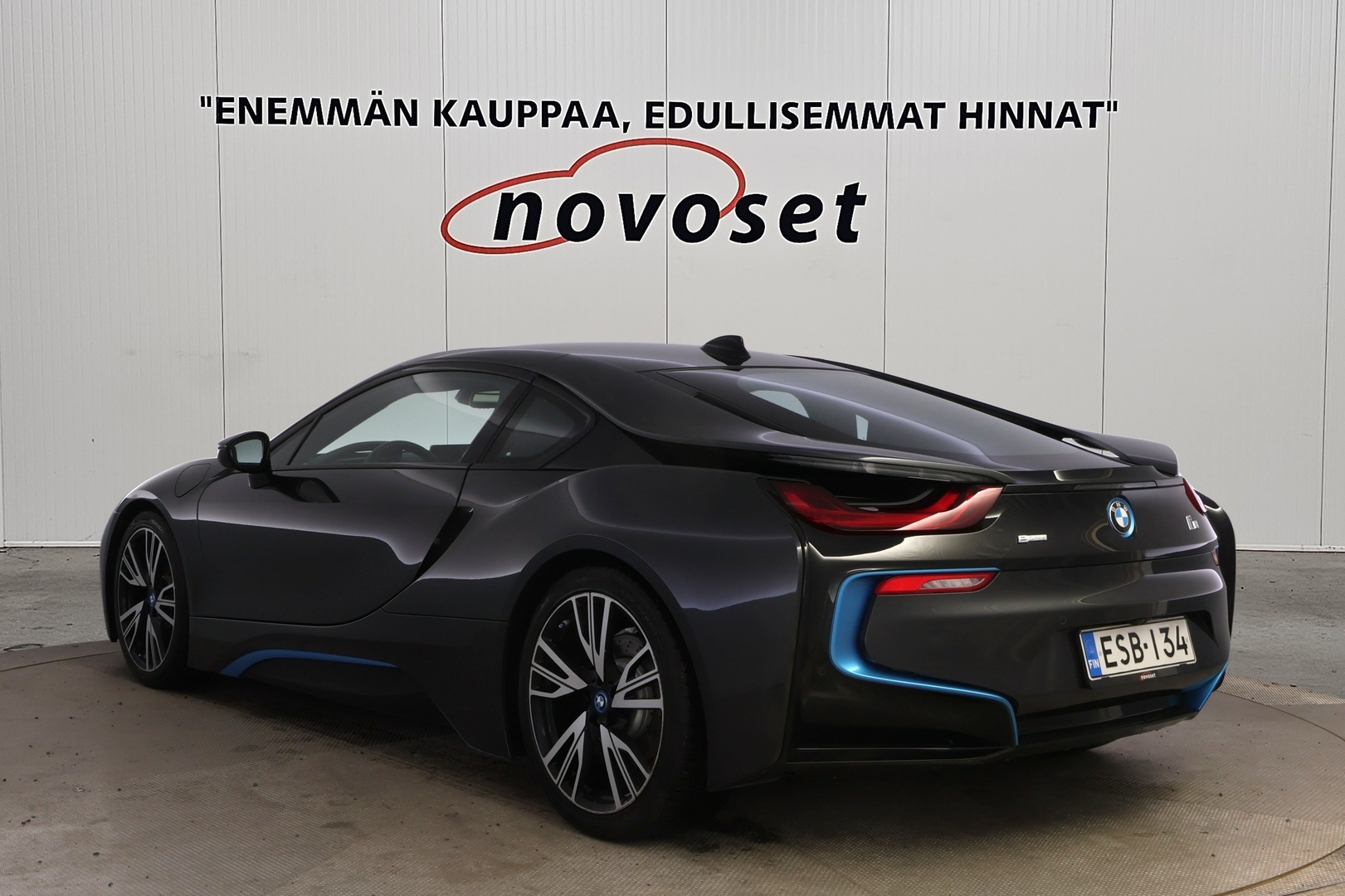 BMW i8 2016