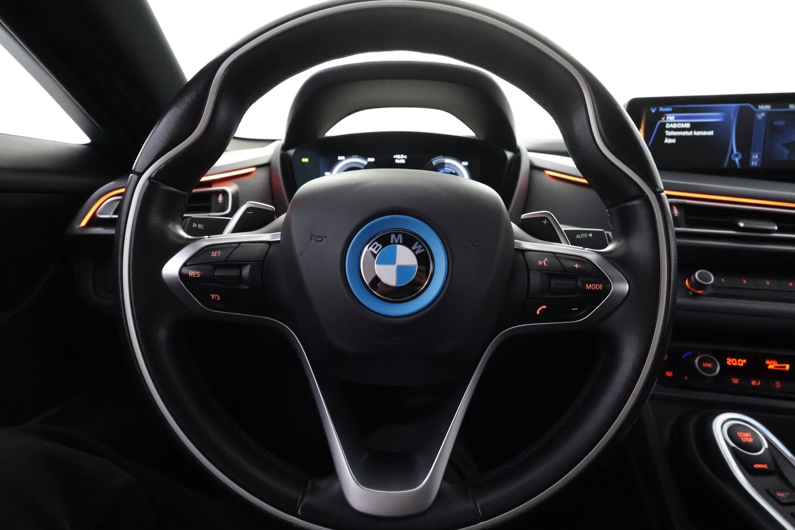 BMW i8 2016
