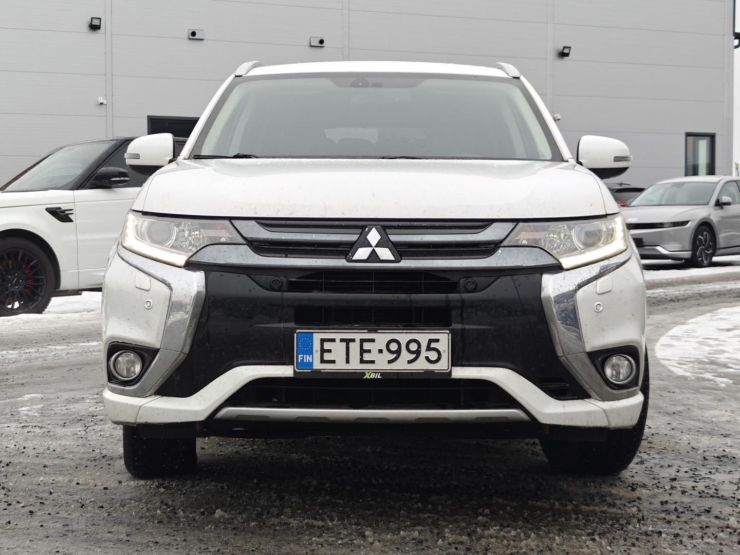 MITSUBISHI Outlander 2016