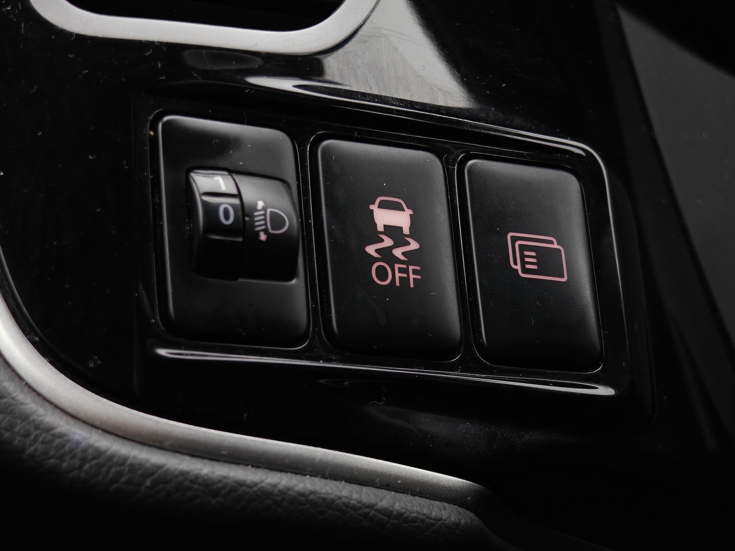 MITSUBISHI Outlander 2016