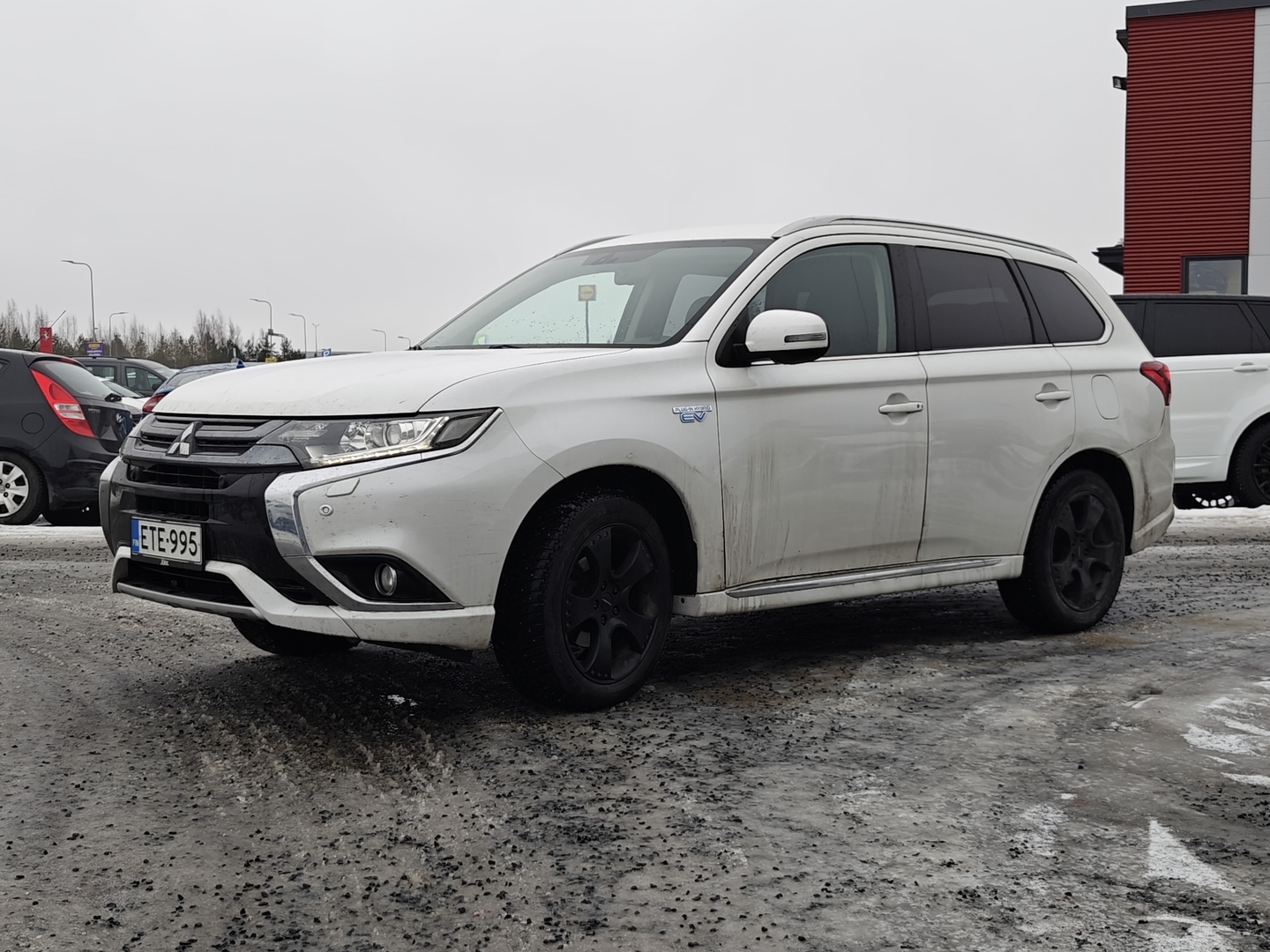 MITSUBISHI Outlander 2016