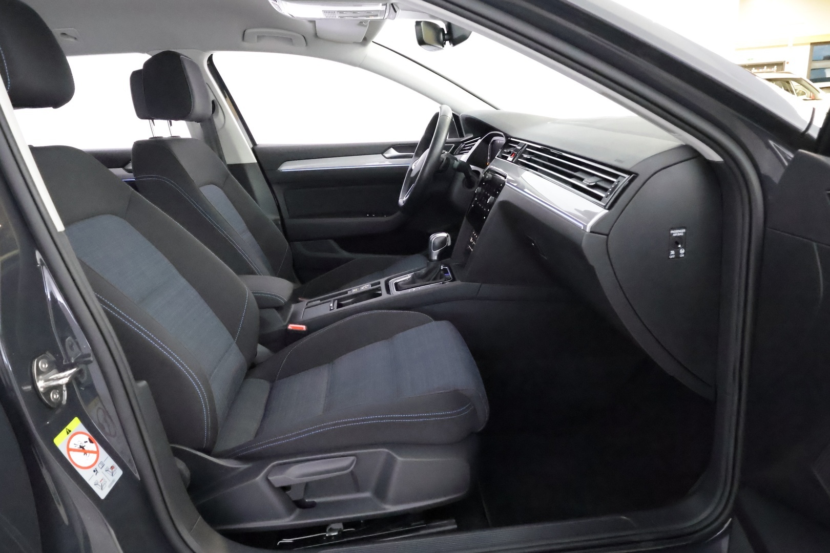 VOLKSWAGEN Passat 2021