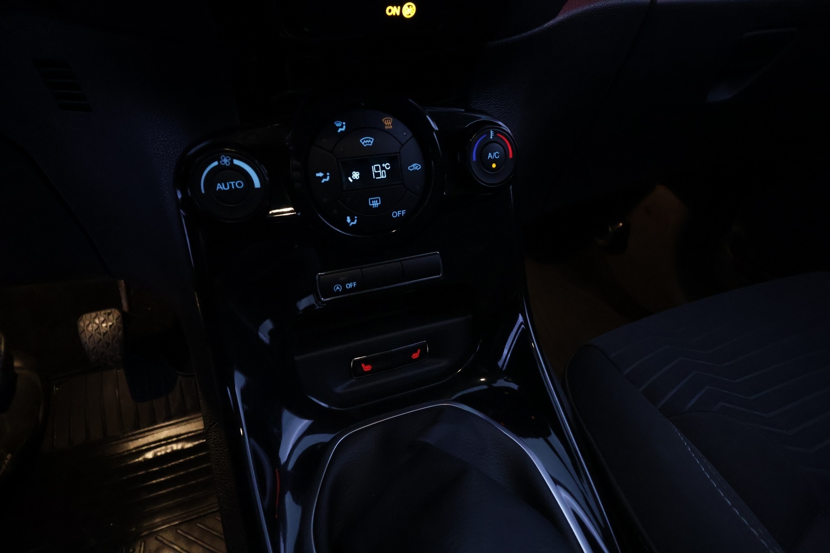 FORD Fiesta 2014