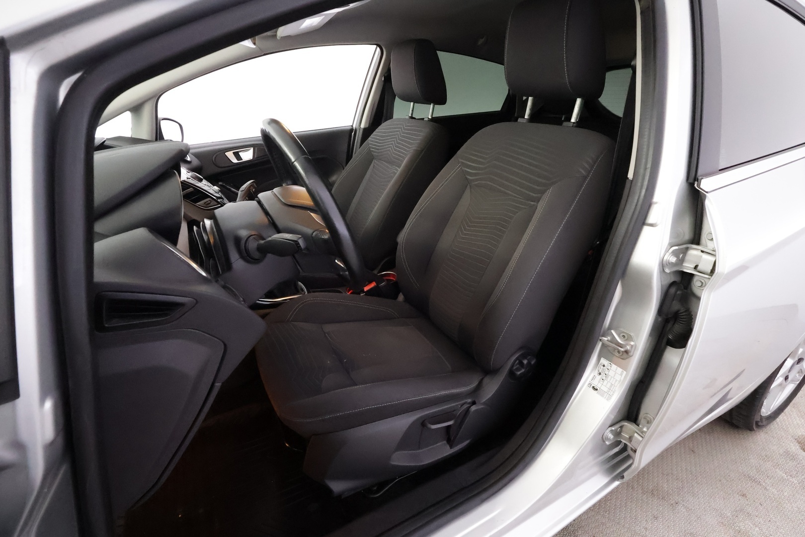 FORD Fiesta 2014