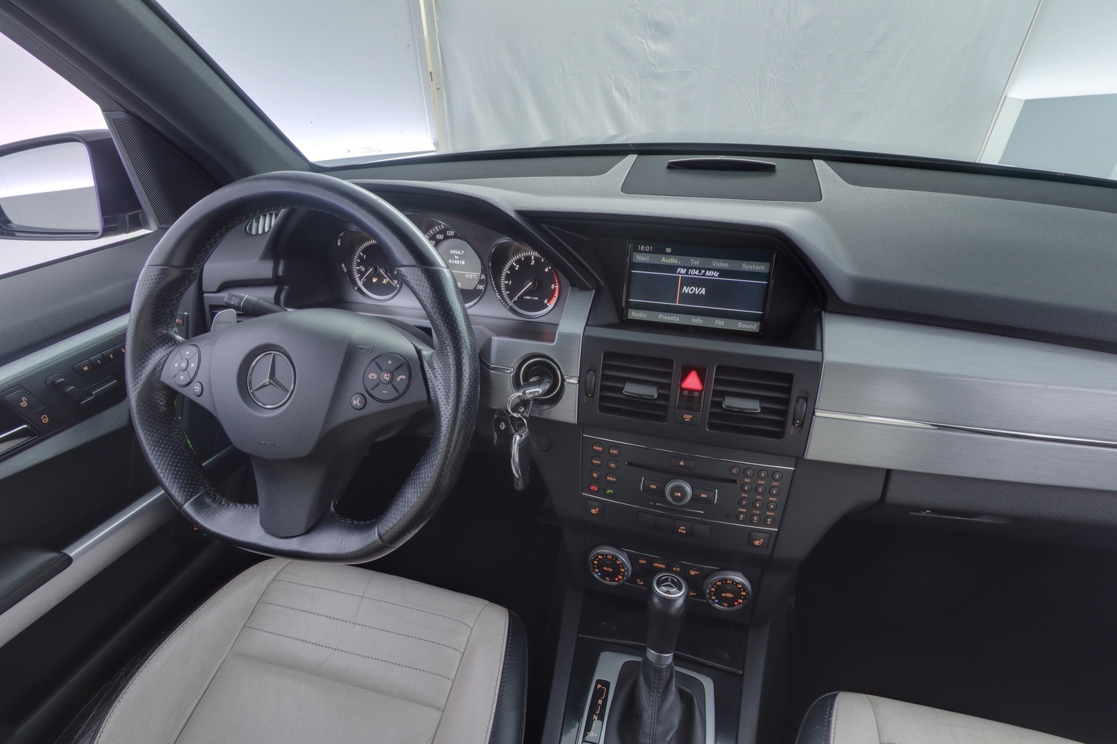 MERCEDES-BENZ GLK 8