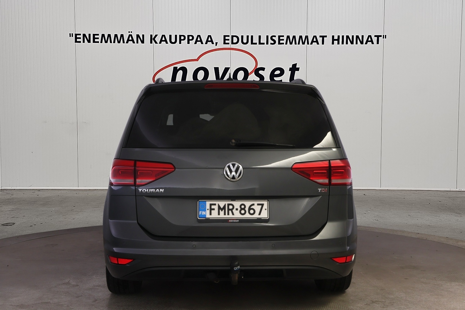 VOLKSWAGEN Touran 2017