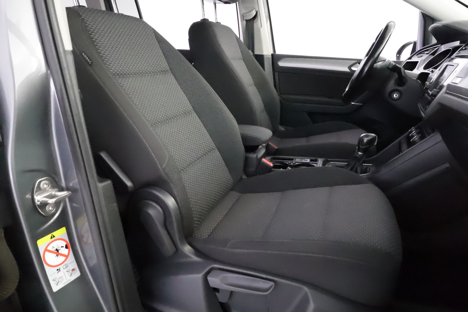 VOLKSWAGEN Touran 2017