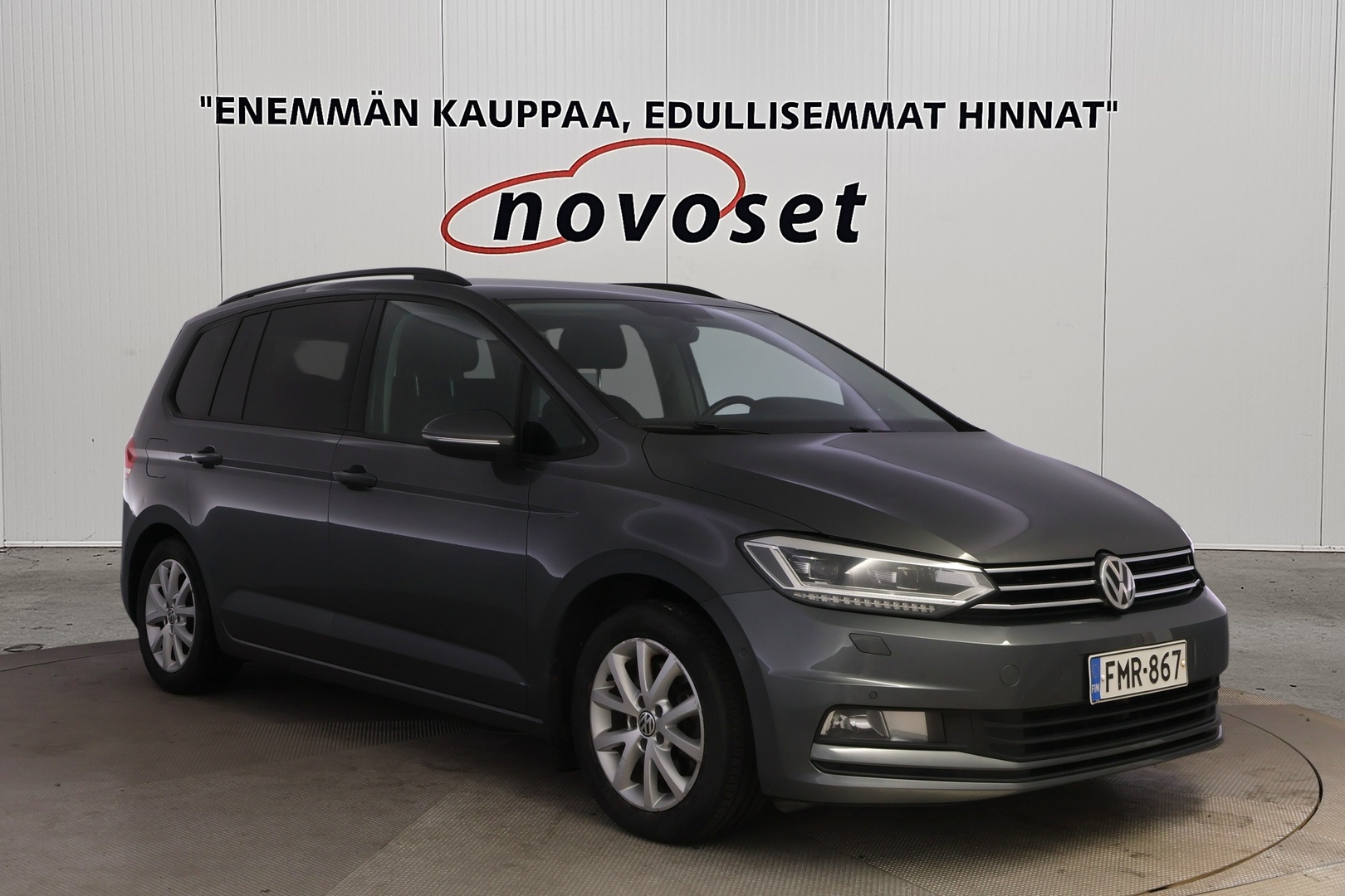 VOLKSWAGEN Touran 2017